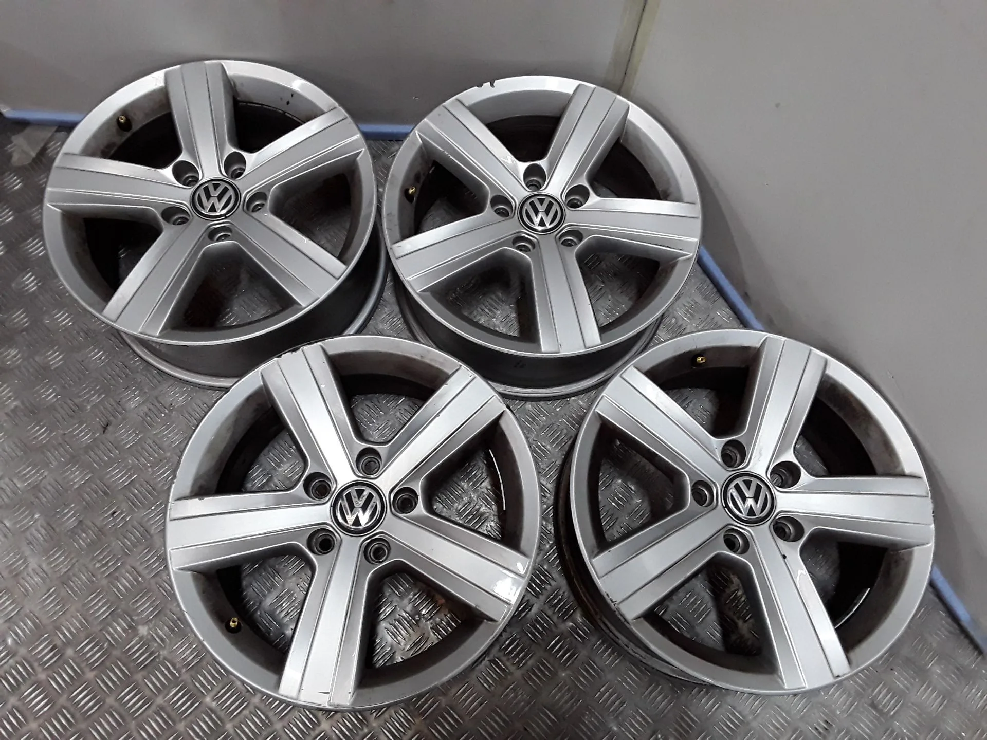 Juego Llantas Aluminio para Volkswagen Golf Sportsvan Vii (Am1, An1)