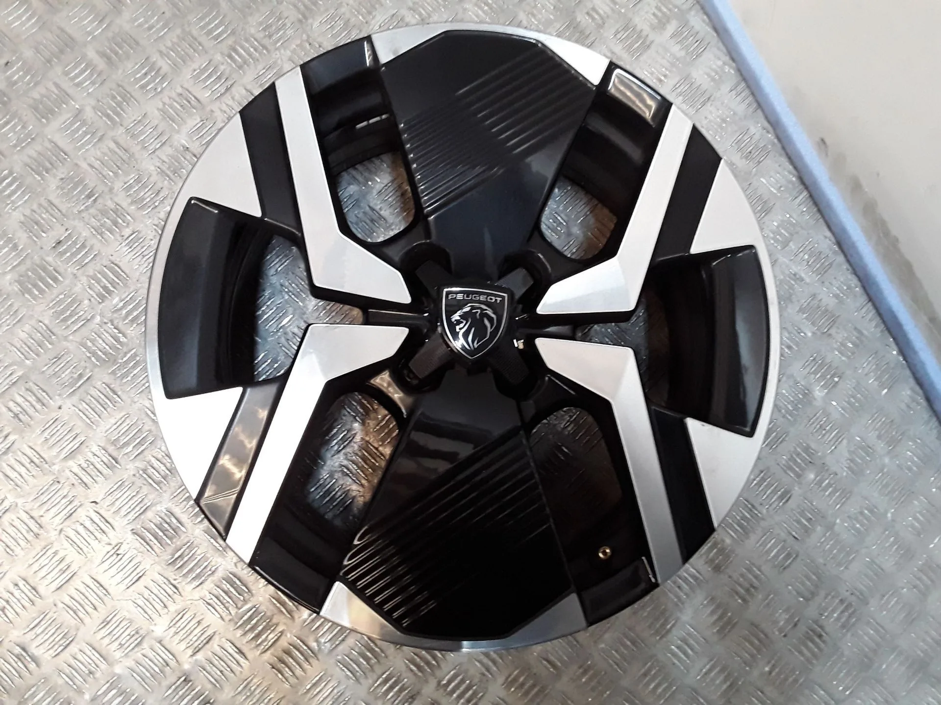Juego Llantas Aluminio para Peugeot 2008 Ii (Ud_, Us_, Uy_, Uj_, Ur_, Uc_)