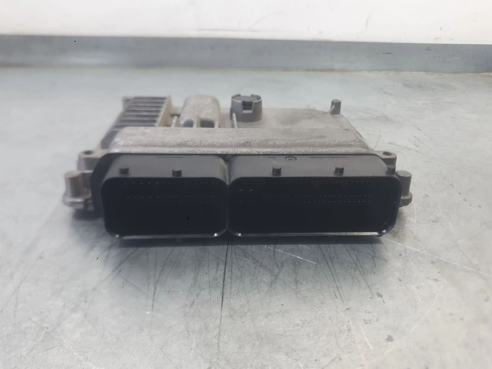 Centralita Motor Uce para Volkswagen Polo (6C1)