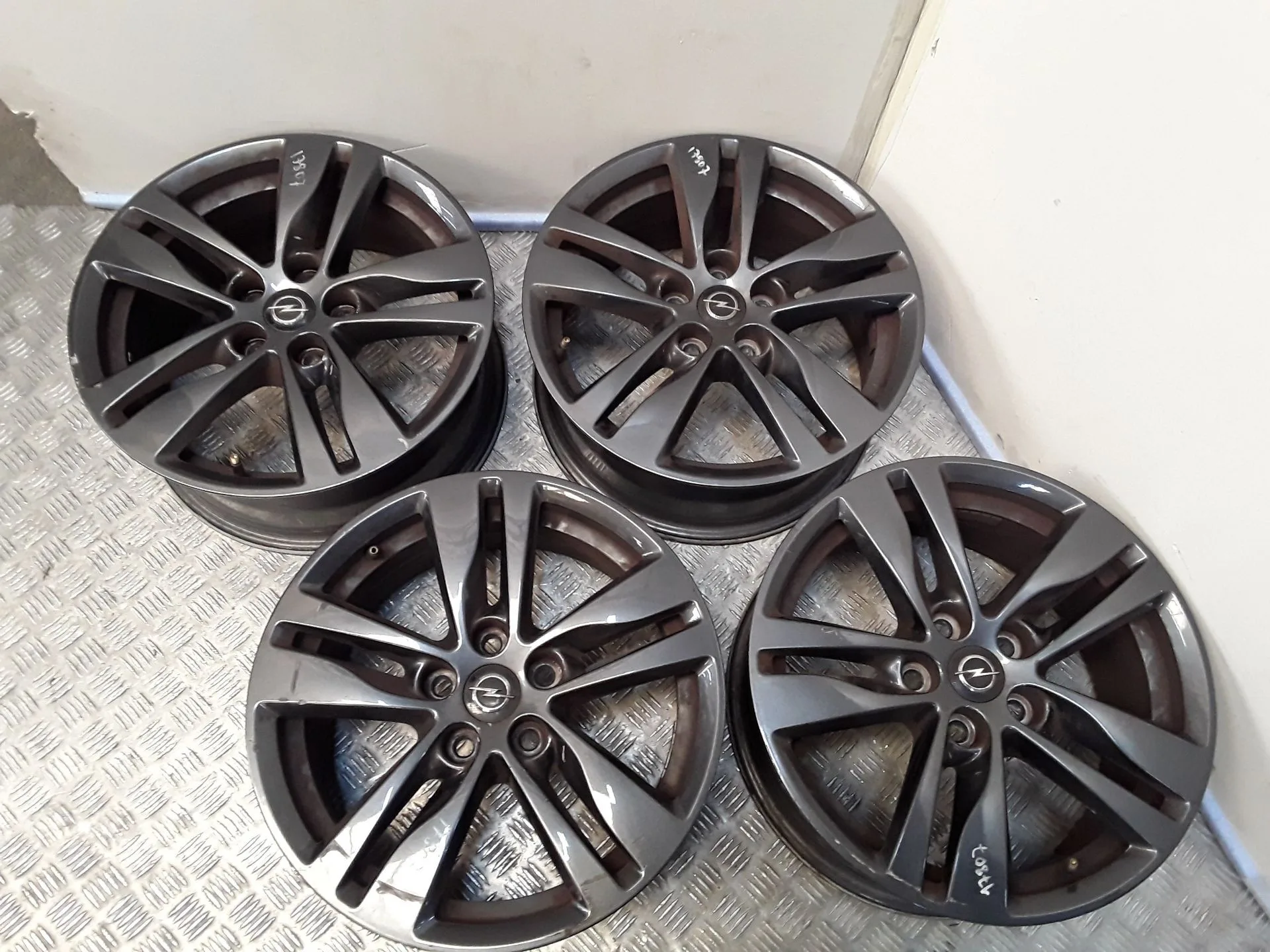 Juego Llantas Aluminio para Opel Astra K (B16)