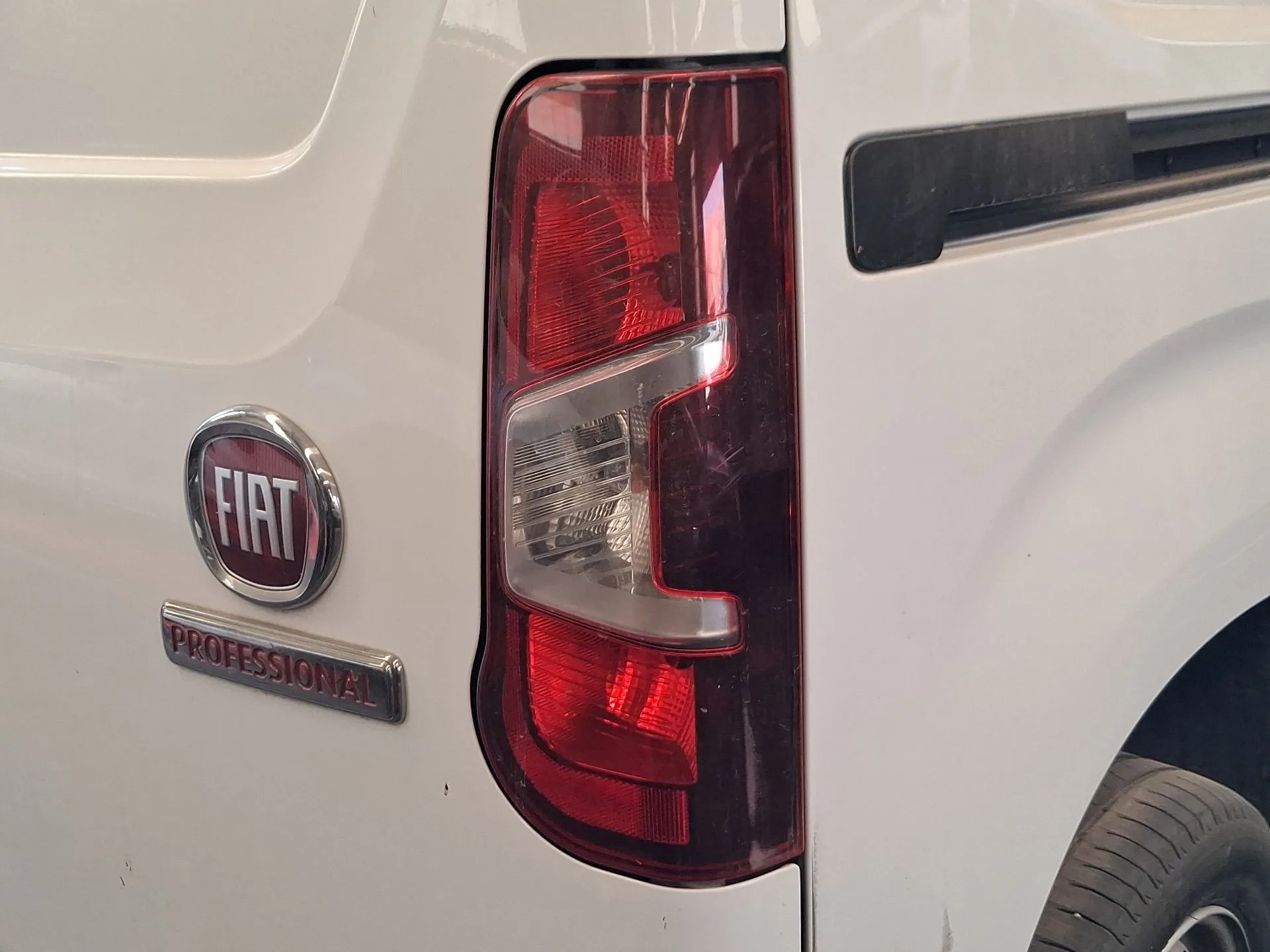 Piloto Trasero Derecho para Fiat Doblo Furgoneta/Monovolumen (510_, 511_)