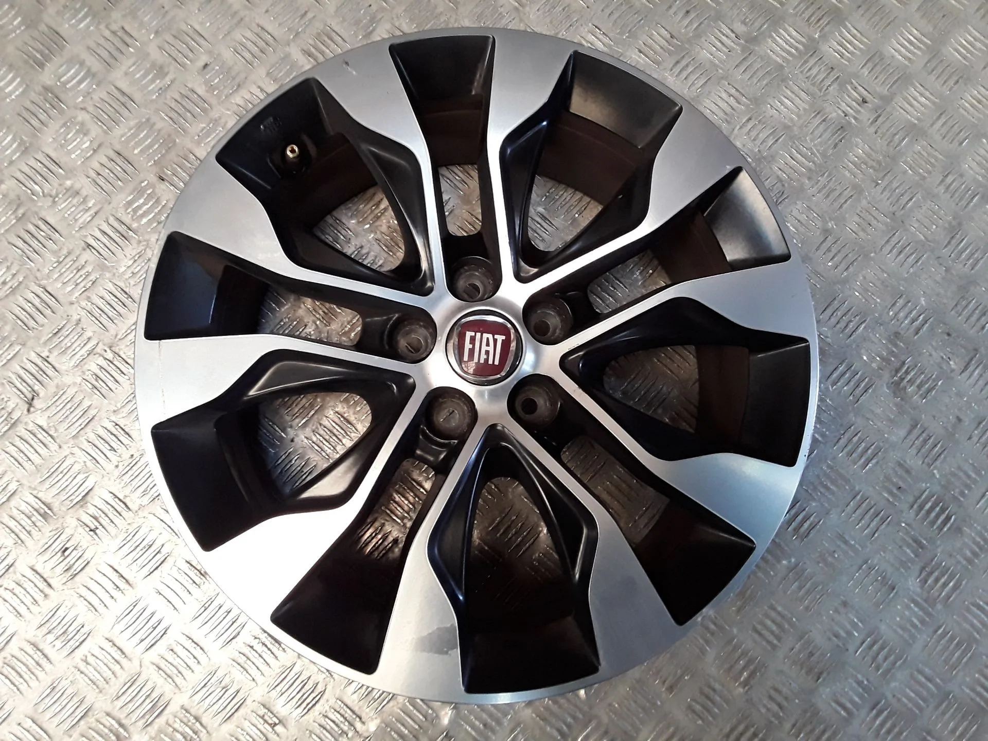 Llanta Aluminio para Fiat Tipo Station Wagon (356_, 357_)