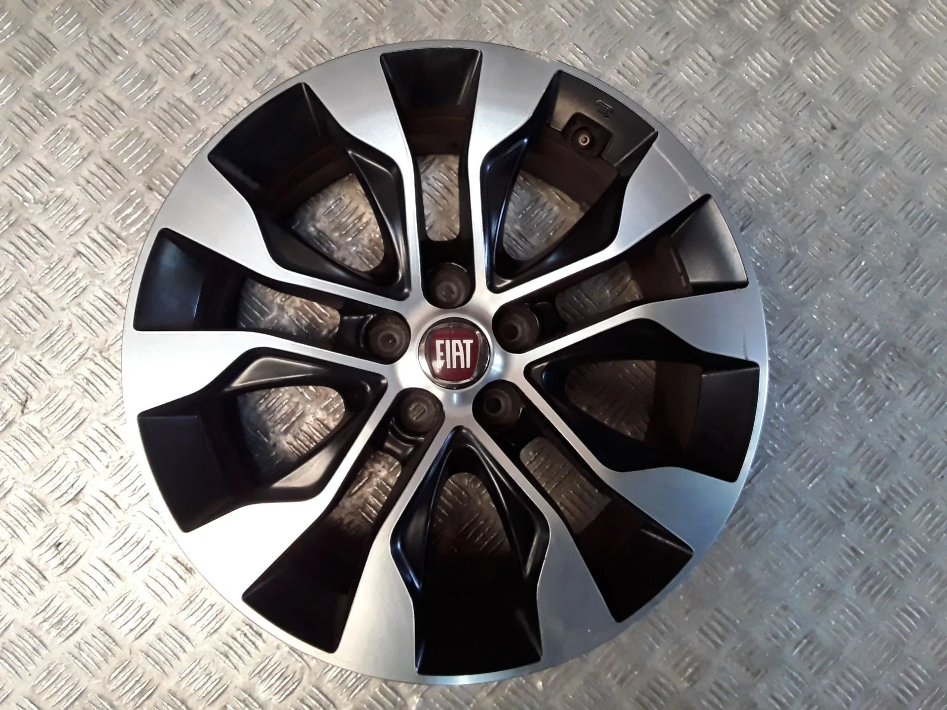 Llanta Aluminio para Fiat Tipo Station Wagon (356_, 357_)
