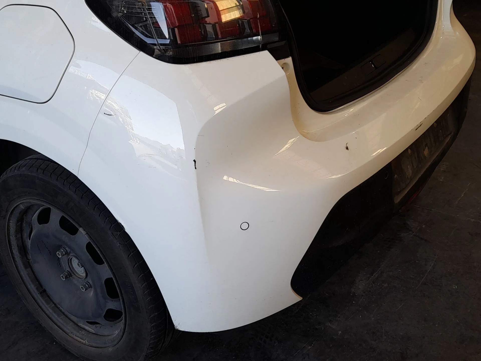 Paragolpes Trasero para Peugeot 208 Ii (Ub_, Up_, Uw_, Uj_)