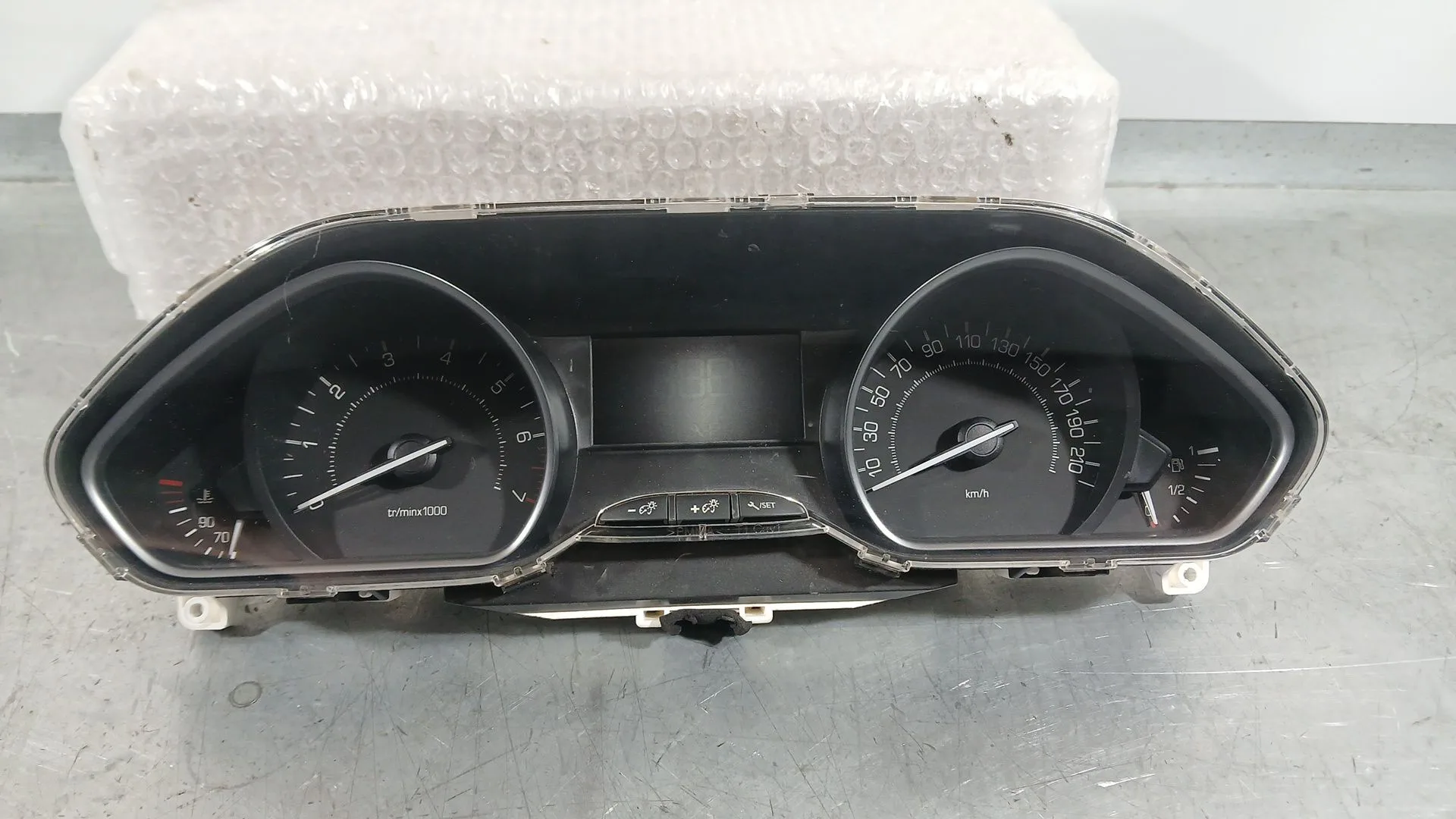Cuadro Instrumentos para Peugeot 208 I (Ca_, Cc_)