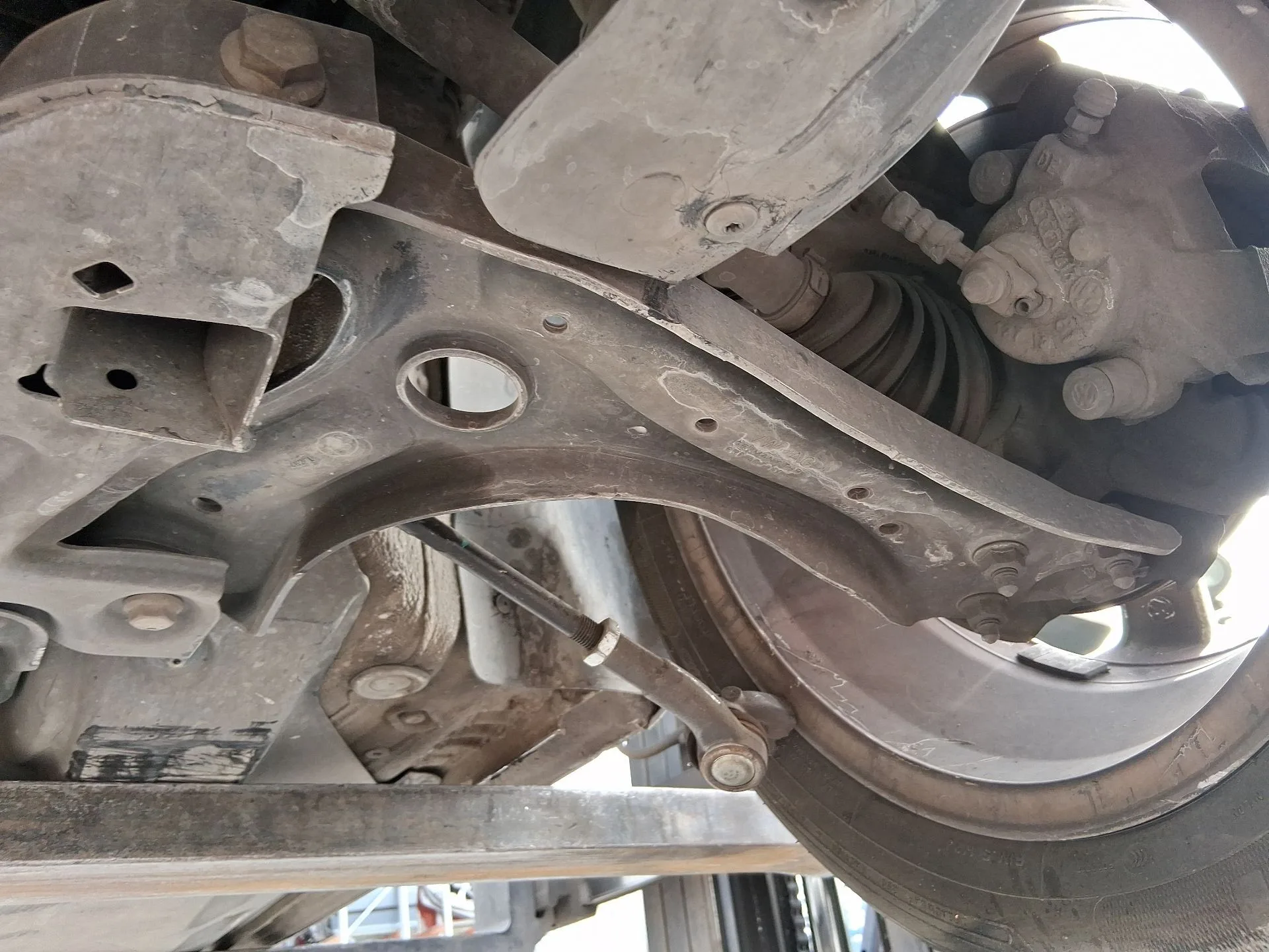 Brazo Suspension Inferior Delantero Izquierdo para Volkswagen Polo V (6R1, 6C1)