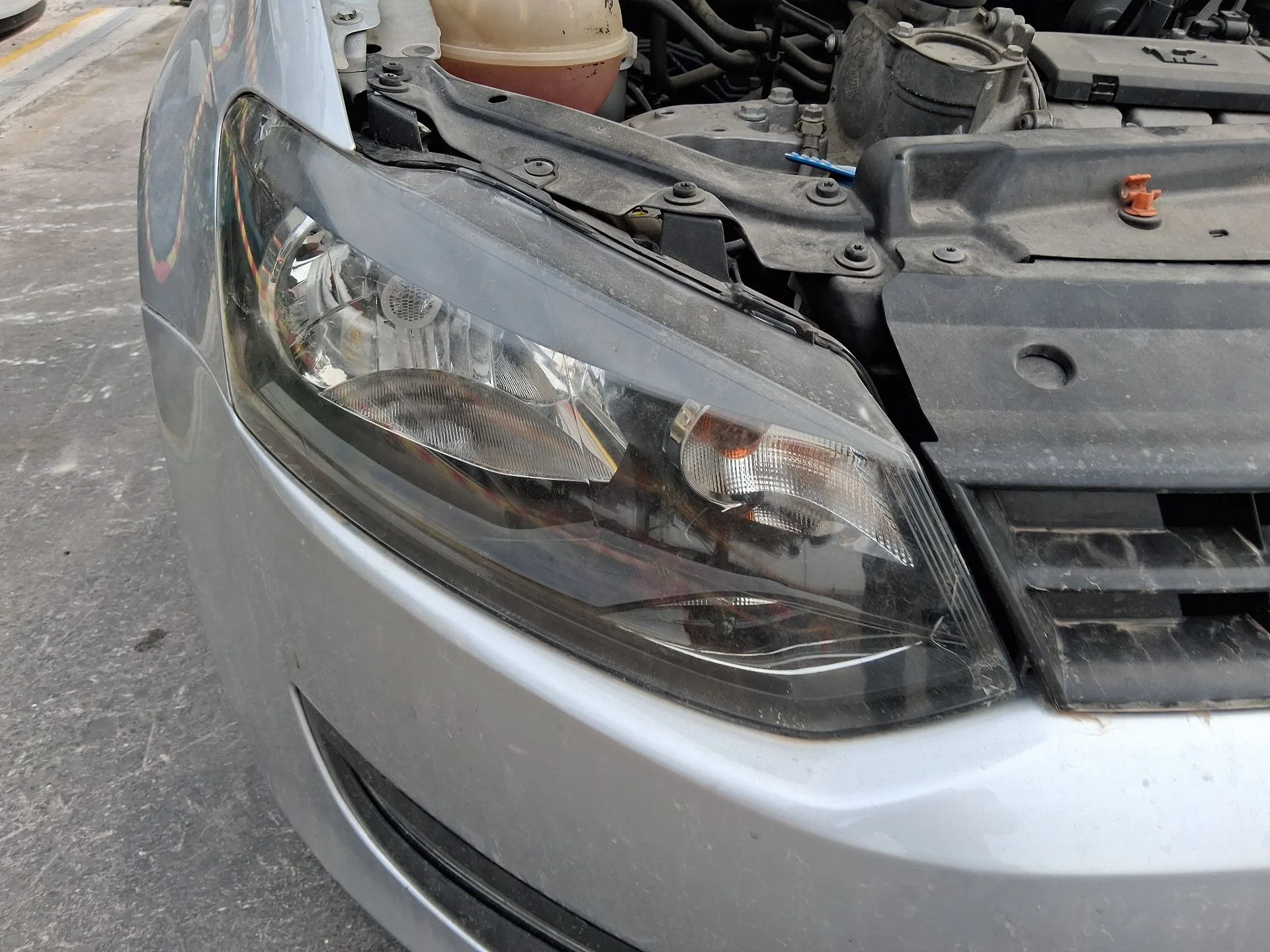 Faro Derecho para Volkswagen Polo V (6R1, 6C1)