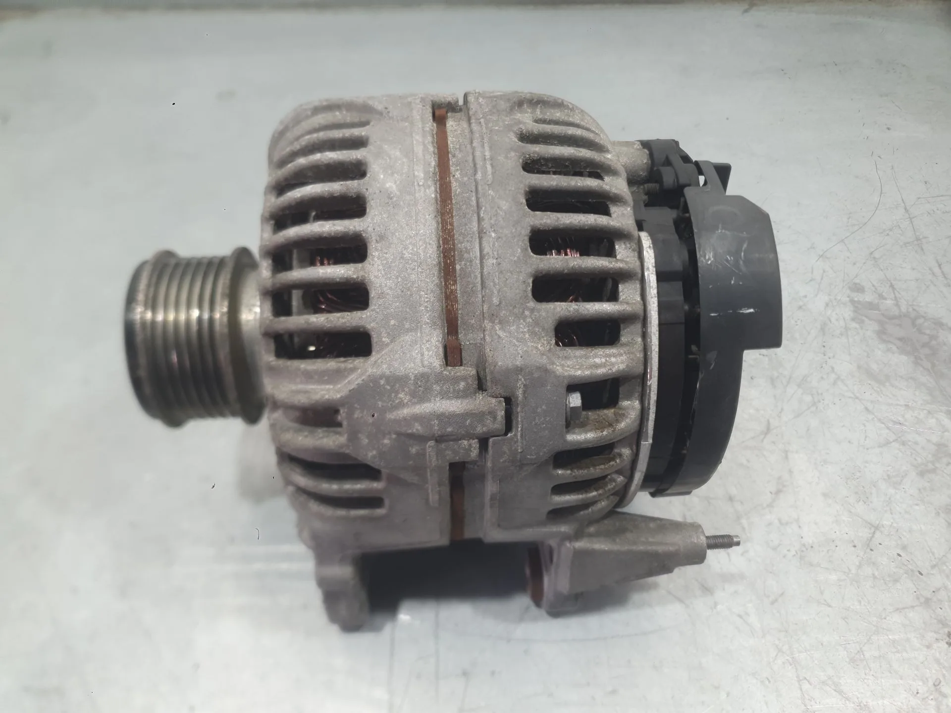 Alternador para Volkswagen Polo V (6R1, 6C1)