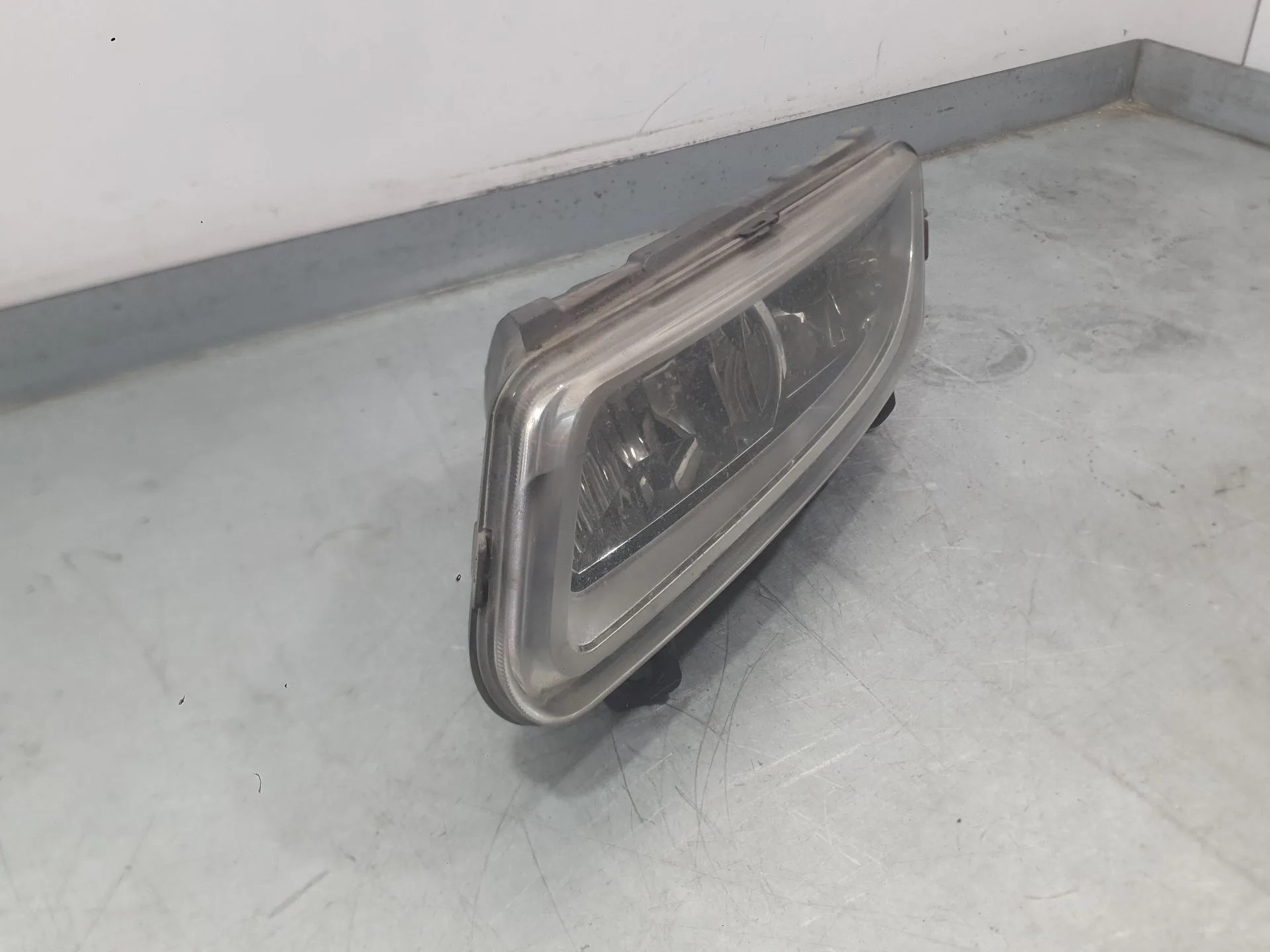 Faro Antiniebla Izquierdo para Volkswagen Polo V (6R1, 6C1)