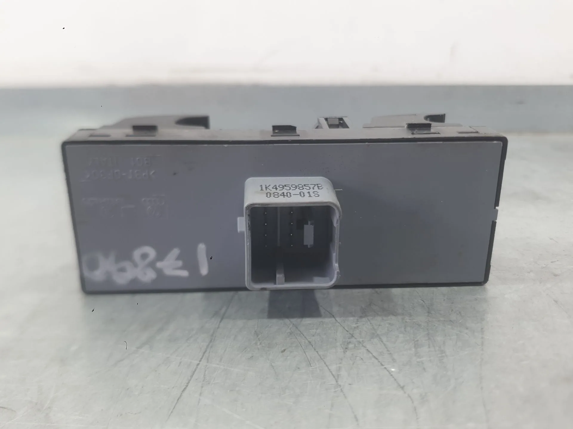 Mando Elevalunas Delantero Izquierdo para Volkswagen Polo V (6R1, 6C1)