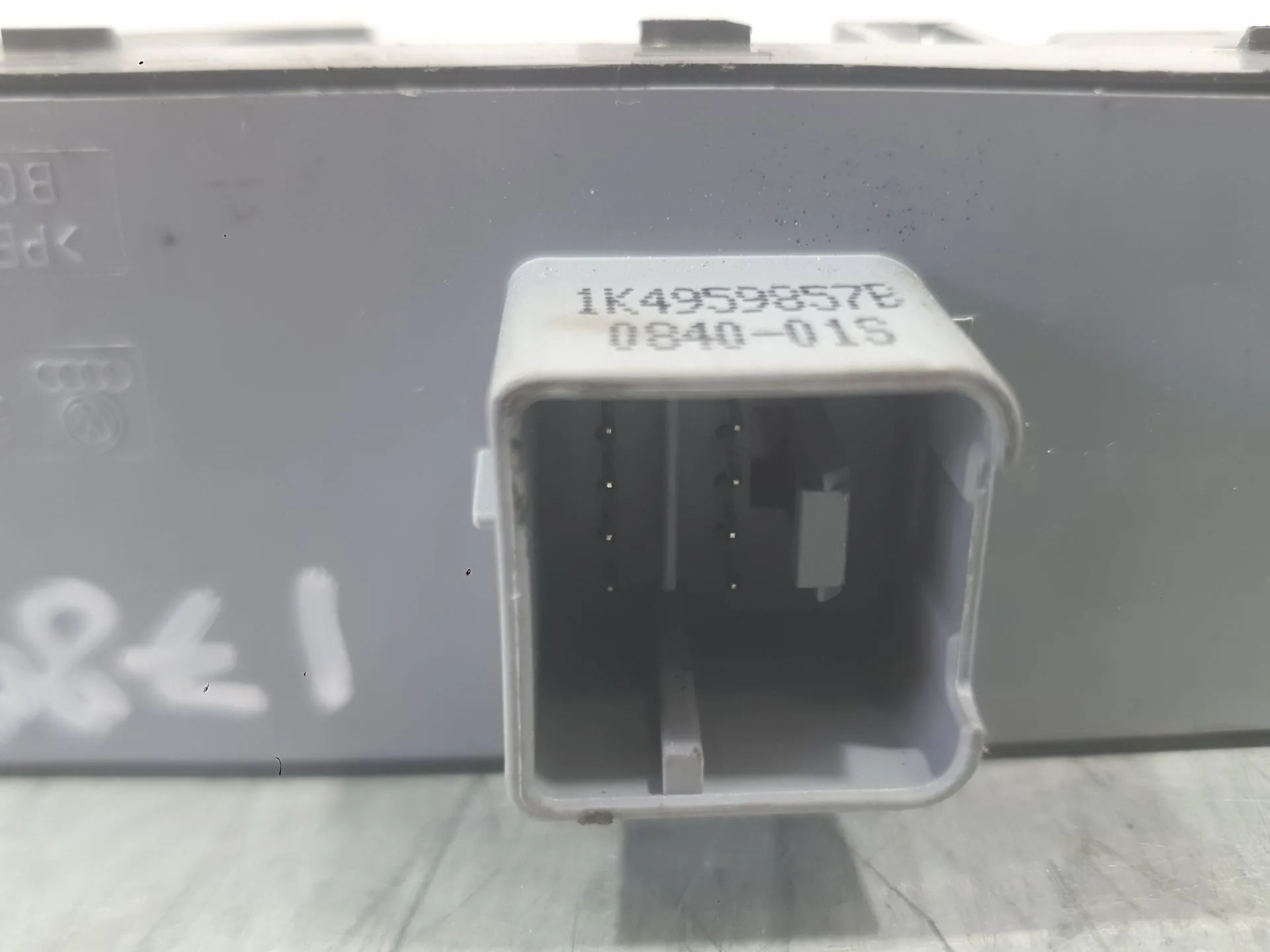 Mando Elevalunas Delantero Izquierdo para Volkswagen Polo V (6R1, 6C1)