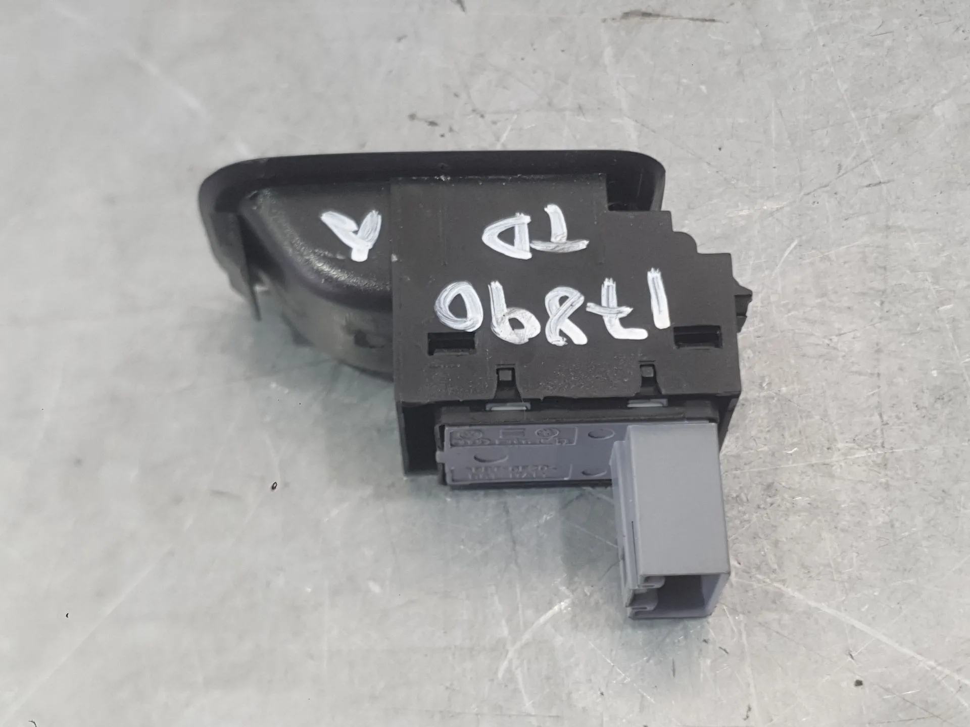 Mando Elevalunas Trasero Derecho para Volkswagen Polo V (6R1, 6C1)
