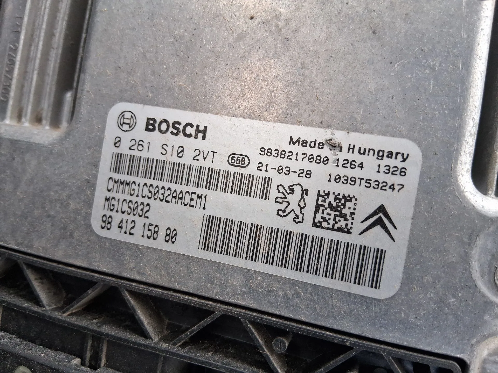 Centralita Motor Uce para Opel Corsa F (P2Jo)
