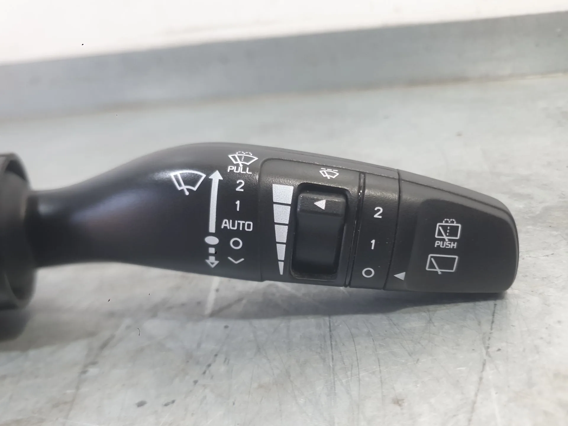 Mando Limpia para Kia Carens Iv