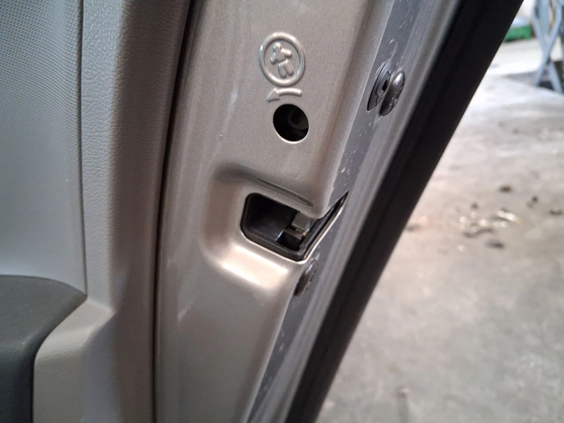 Cerradura Puerta Trasera Derecha para Seat Toledo Iv (Kg3)