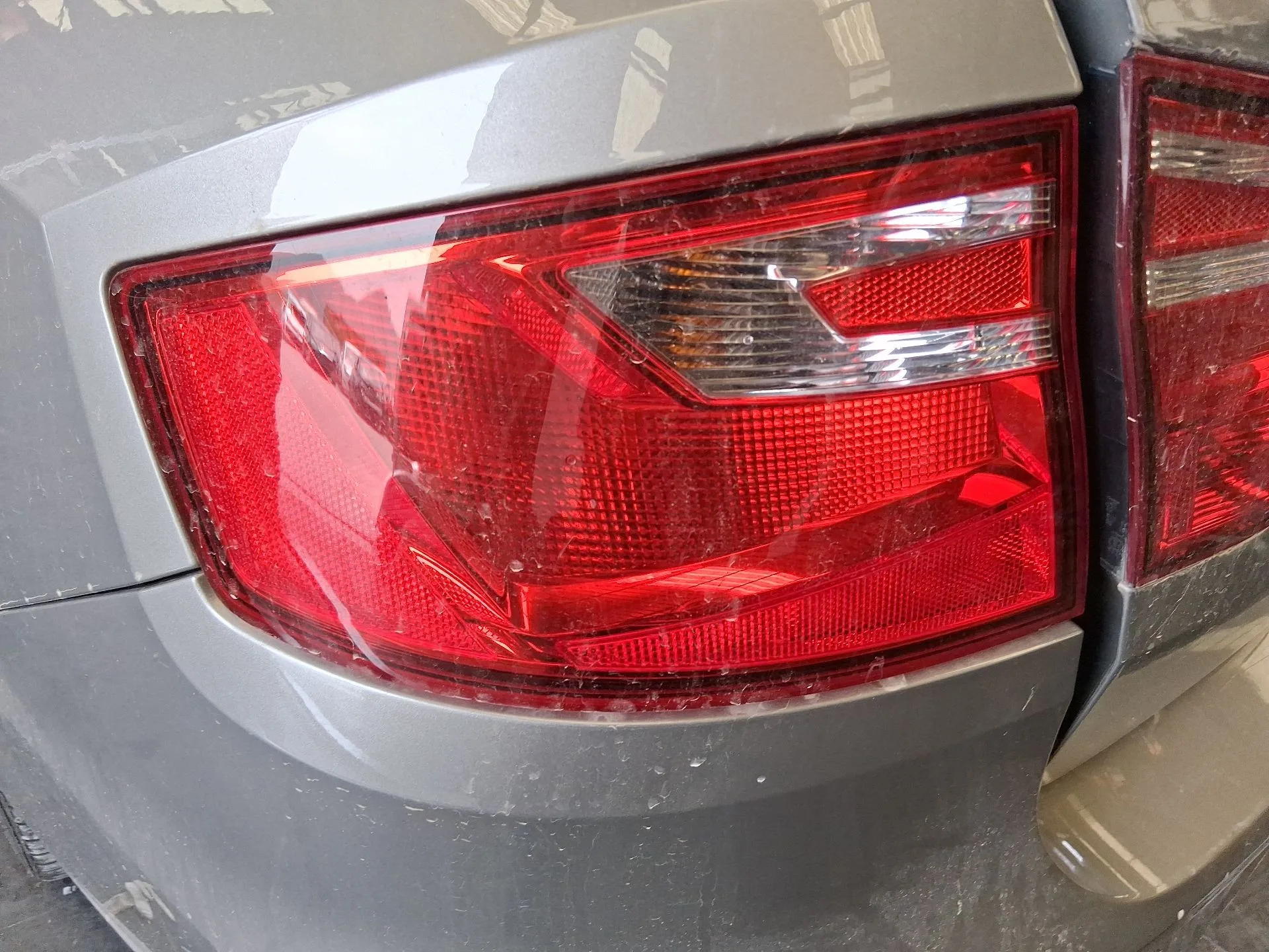 Piloto Trasero Izquierdo Exterior para Seat Toledo Iv (Kg3)