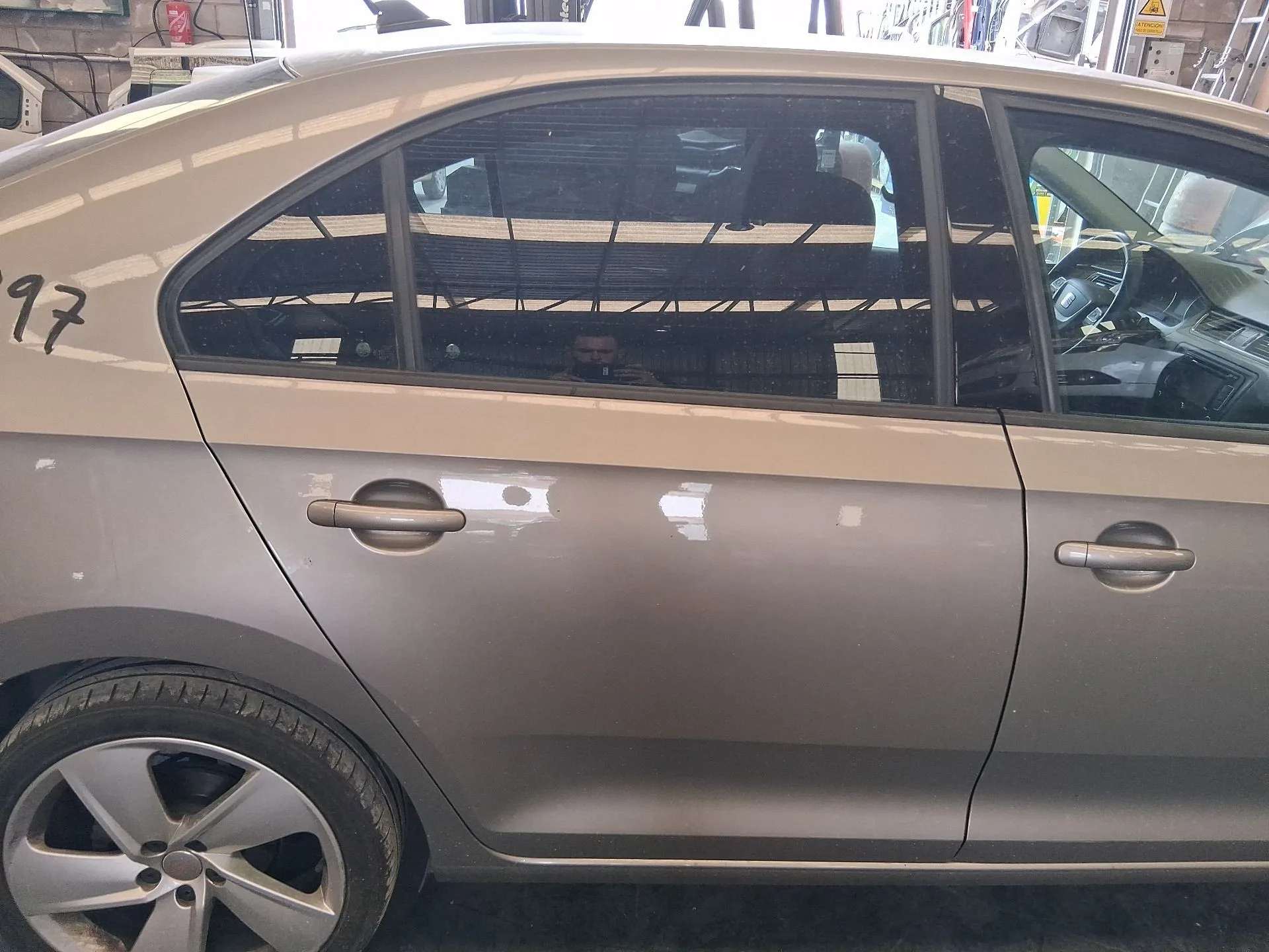 Puerta Trasera Derecha para Seat Toledo Iv (Kg3)
