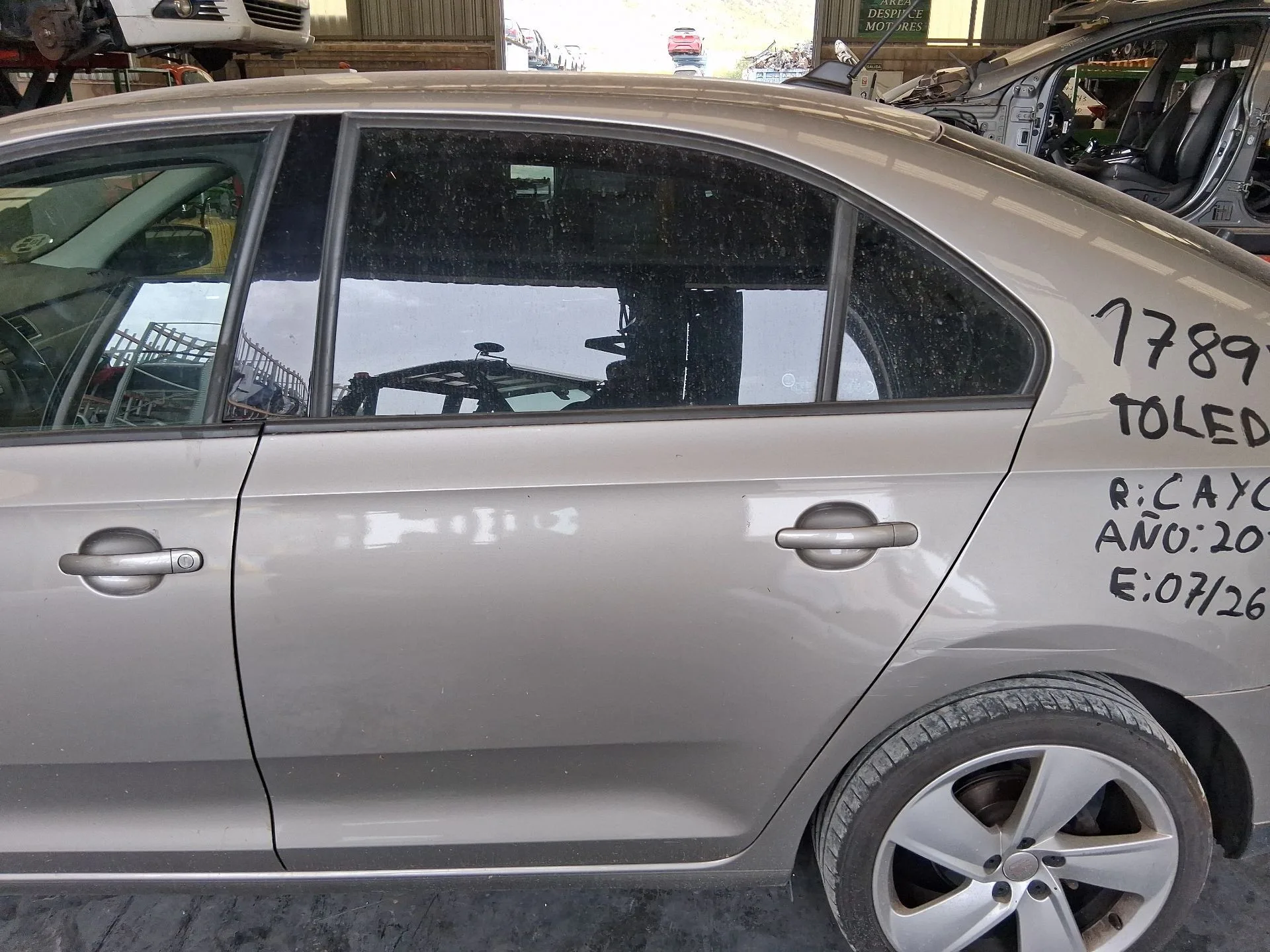 Puerta Trasera Izquierda para Seat Toledo Iv (Kg3)