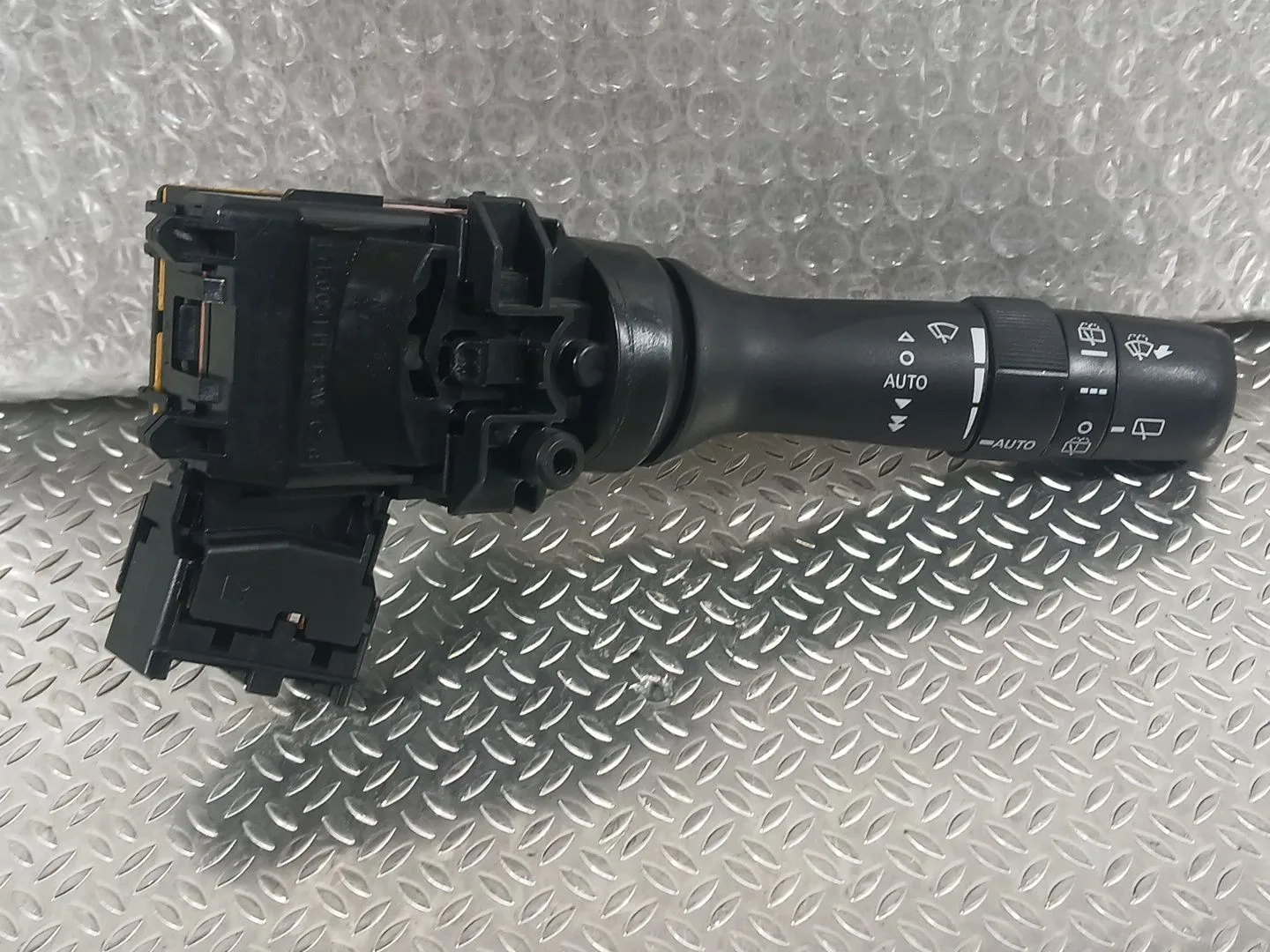 Mando Limpia para Toyota Yaris (_P13_)