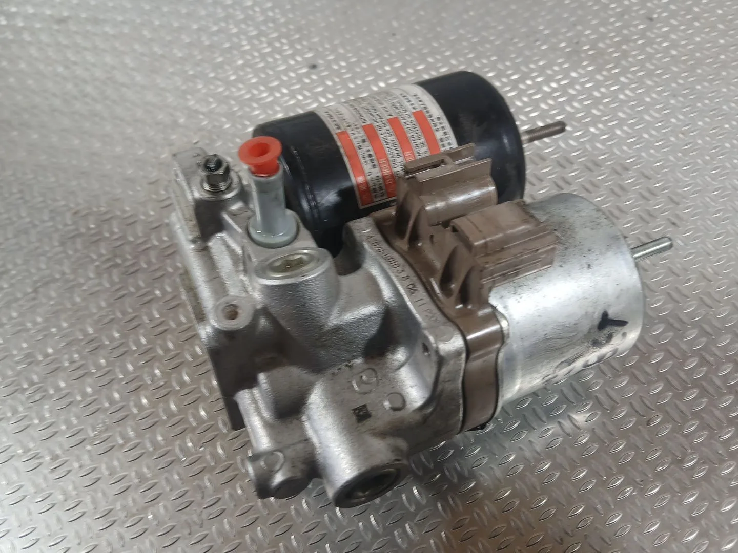 Bomba Abs para Toyota Yaris (_P13_)
