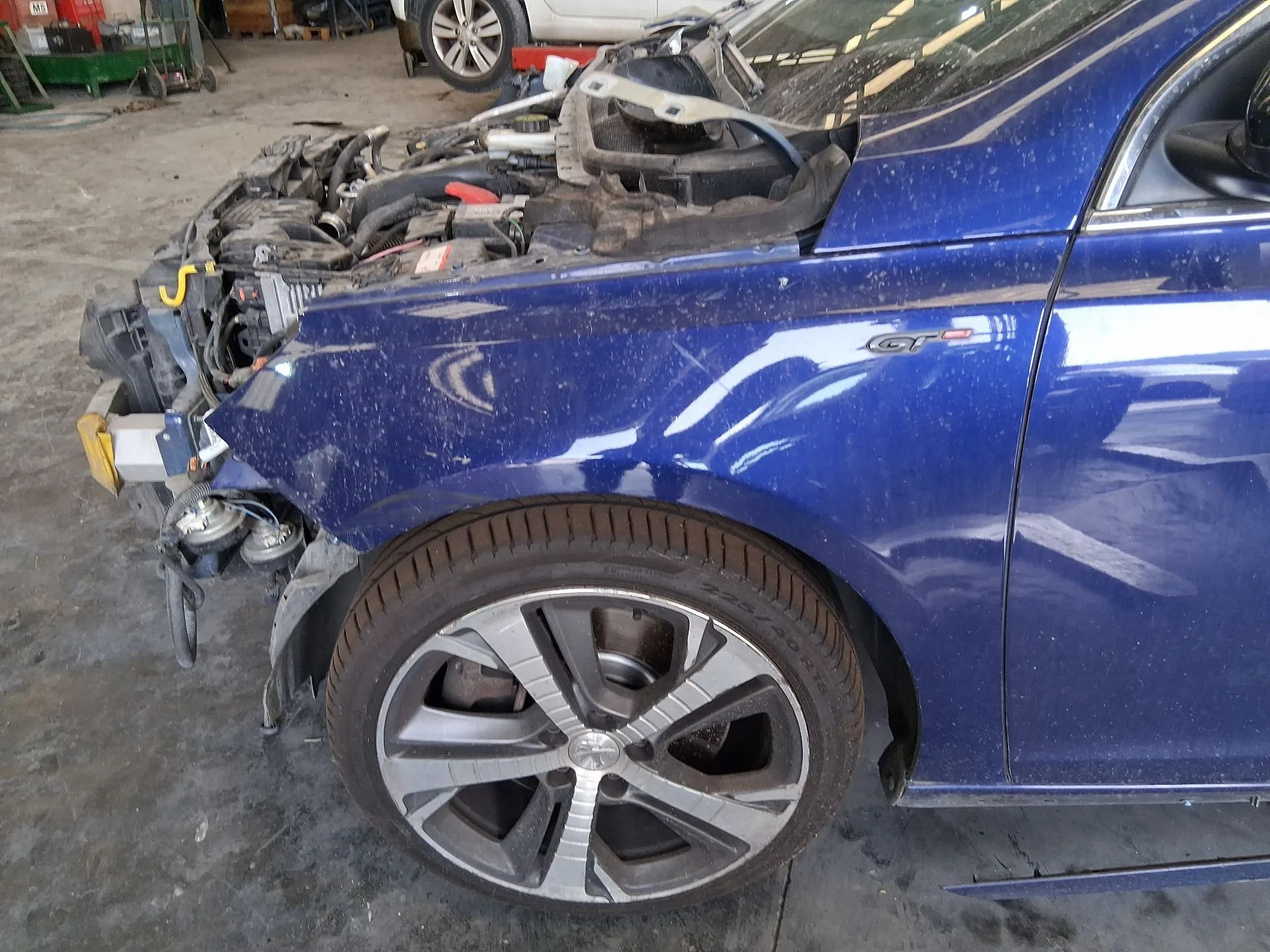 Aleta Delantera Izquierda para Peugeot 308 Ii (Lb_, Lp_, Lw_, Lh_, L3_)