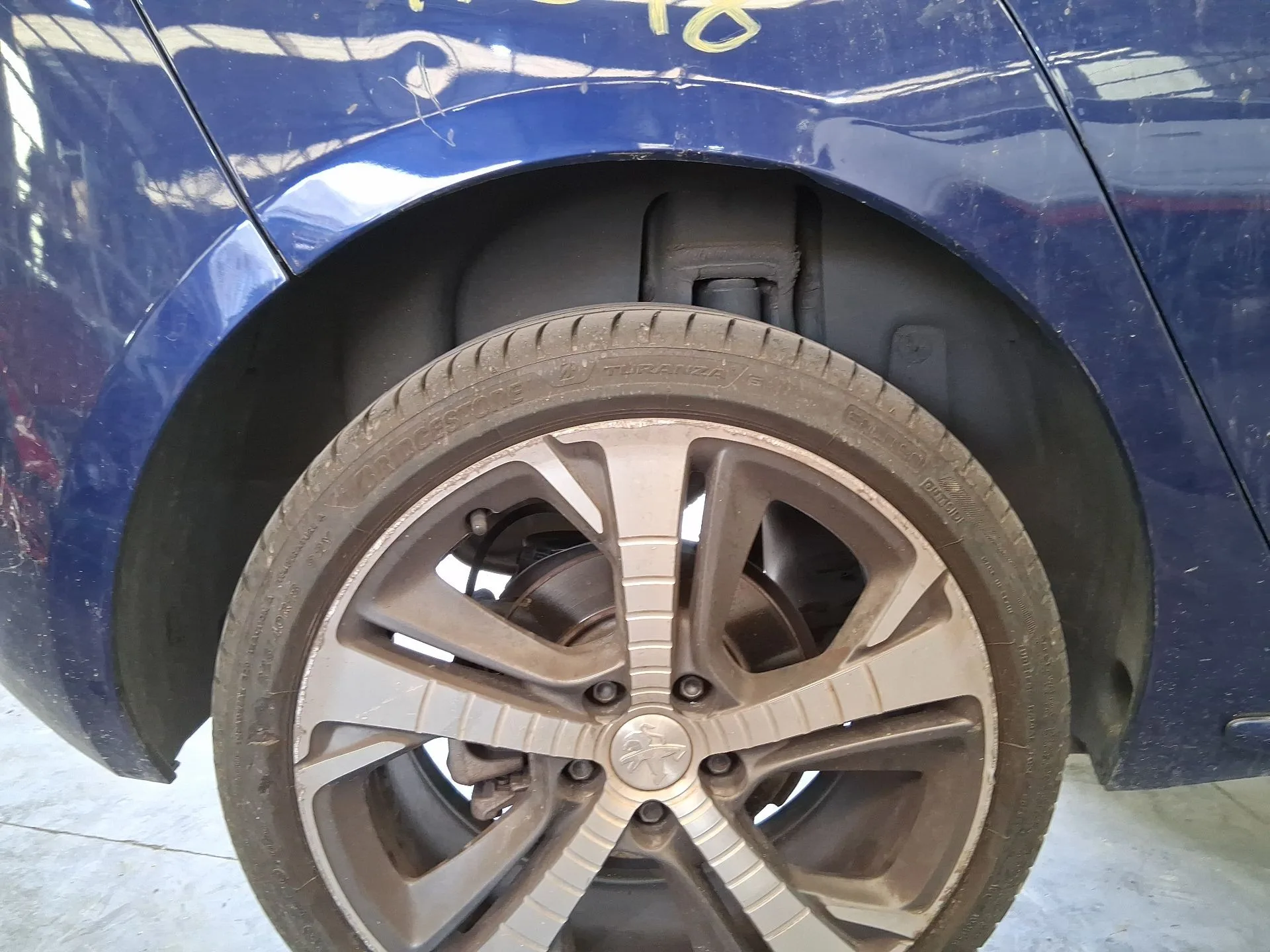 Plastico Pase Rueda Tras. Dch. para Peugeot 308 Ii (Lb_, Lp_, Lw_, Lh_, L3_)