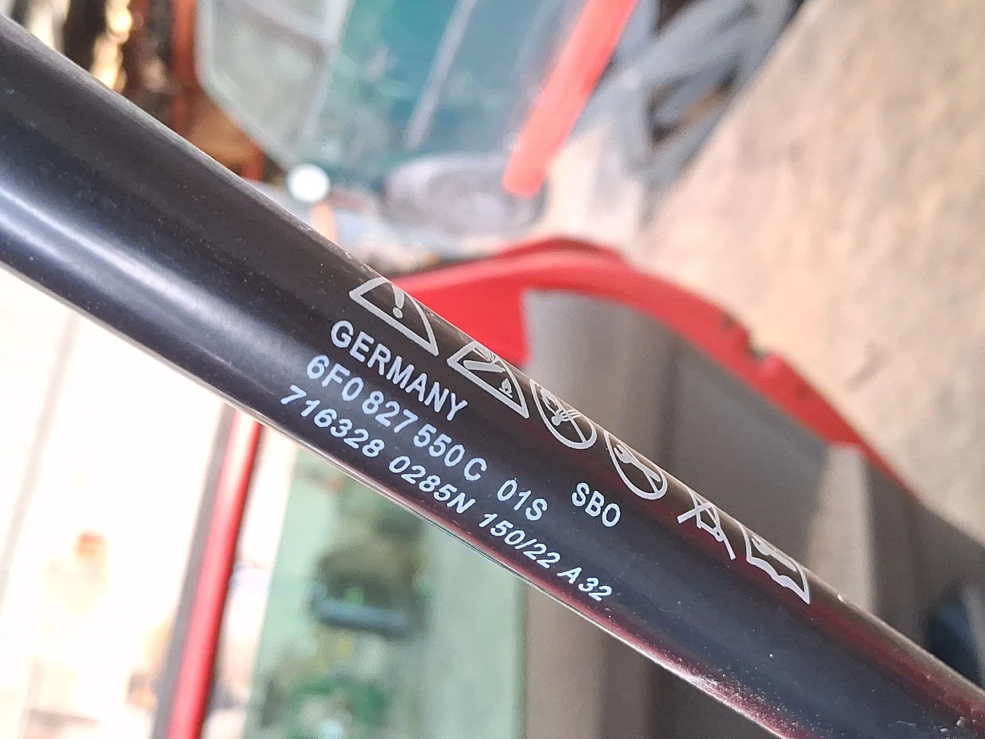 Amortiguadores Maletero / Porton para Seat Ibiza V (Kj1, Kjg)