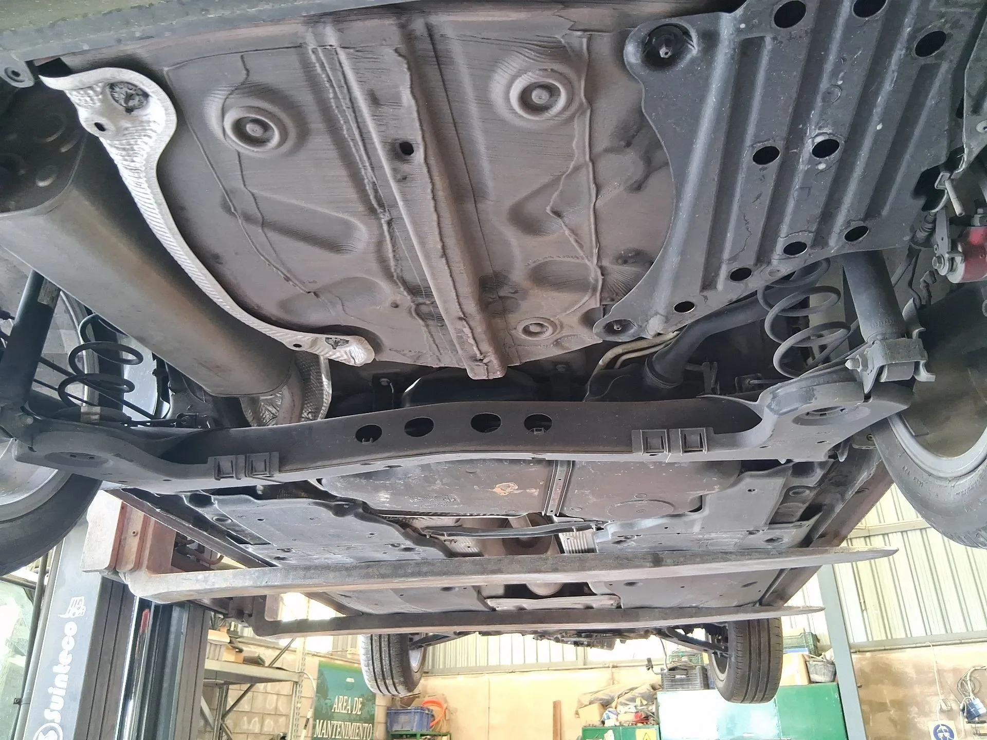 Puente Trasero para Seat Ibiza V (Kj1, Kjg)