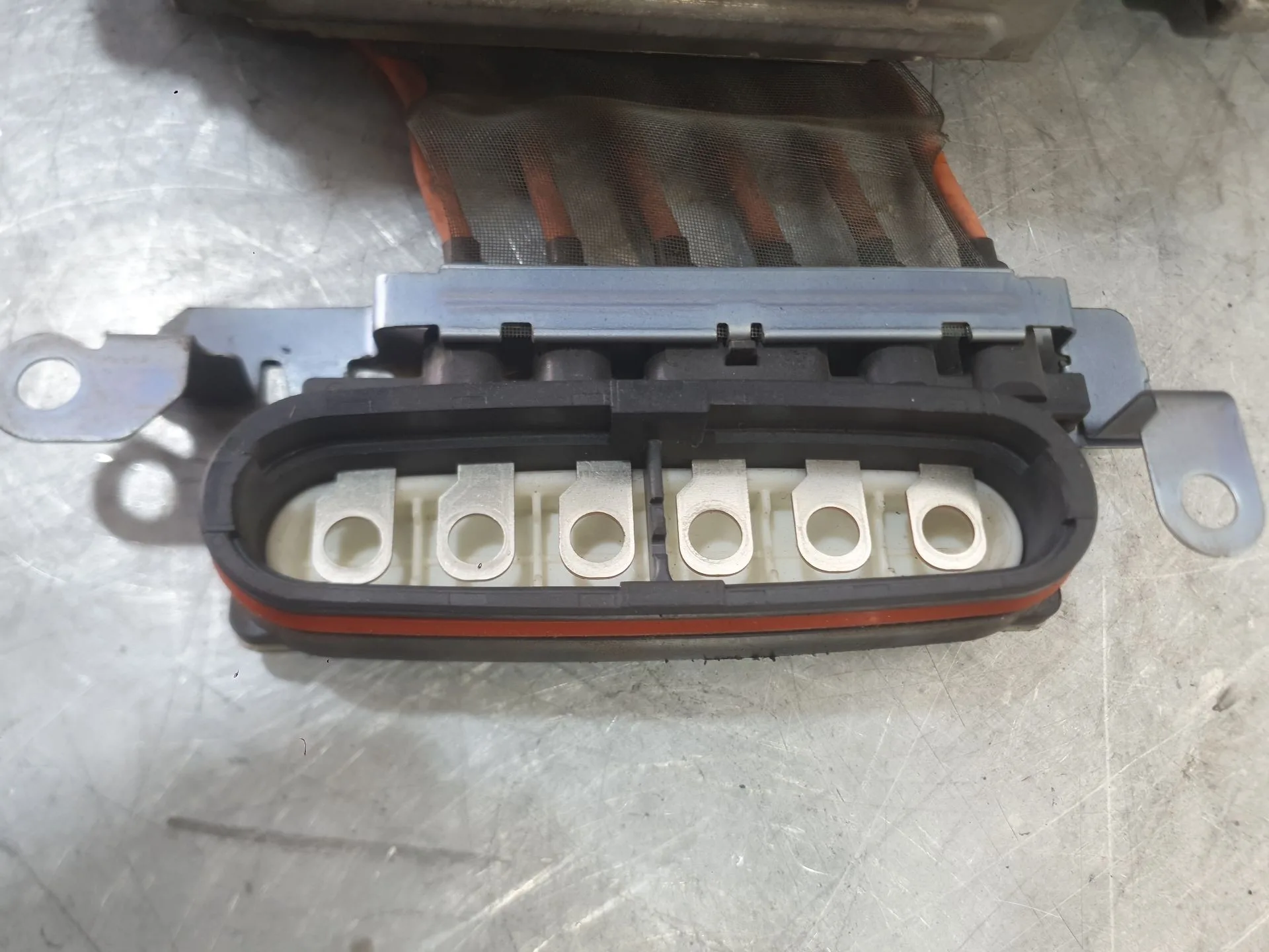 Convertidor para Toyota Corolla Sedan (_E21_)