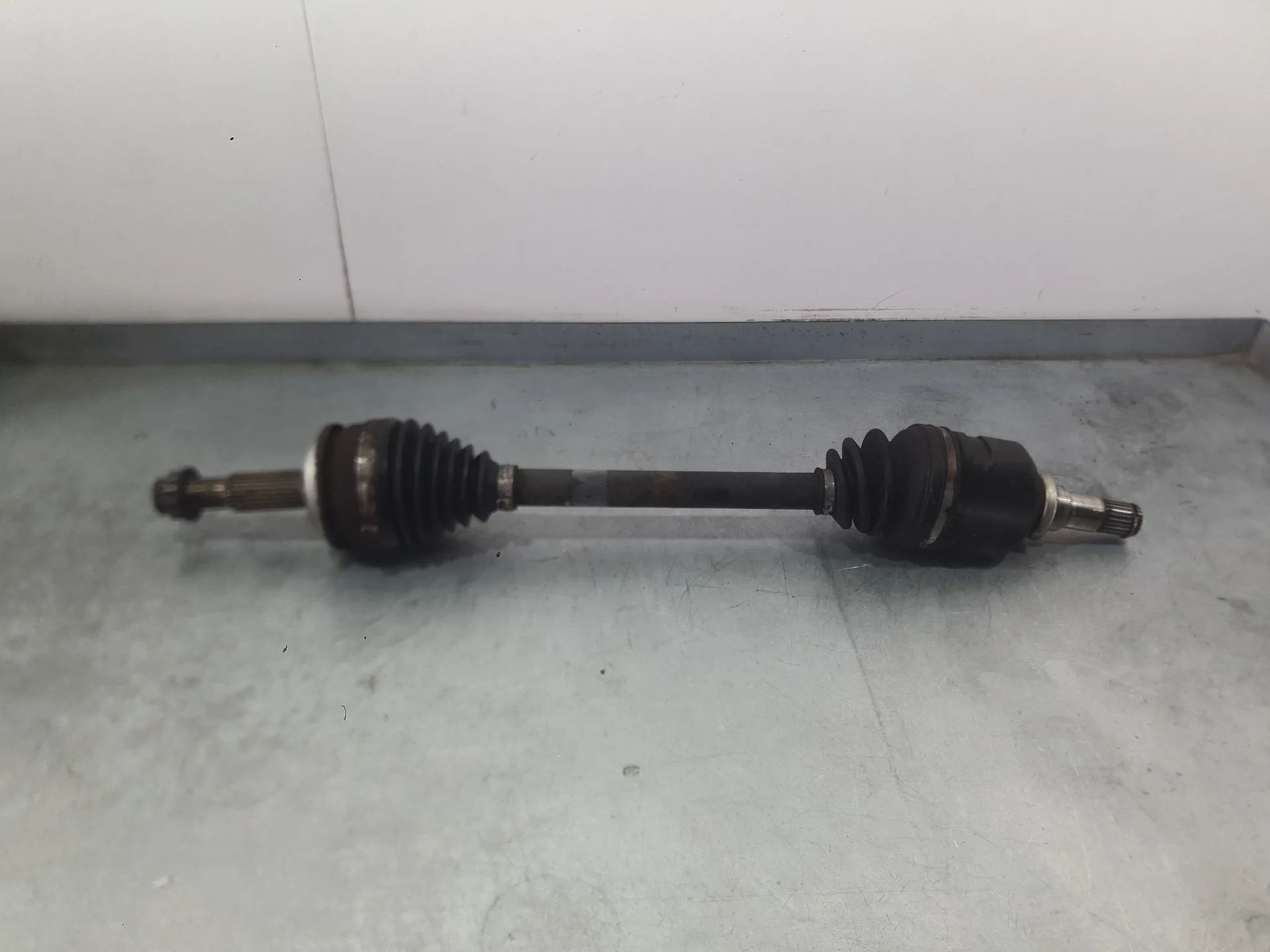 Transmision Delantera Izquierda para Toyota Auris (_E15_)