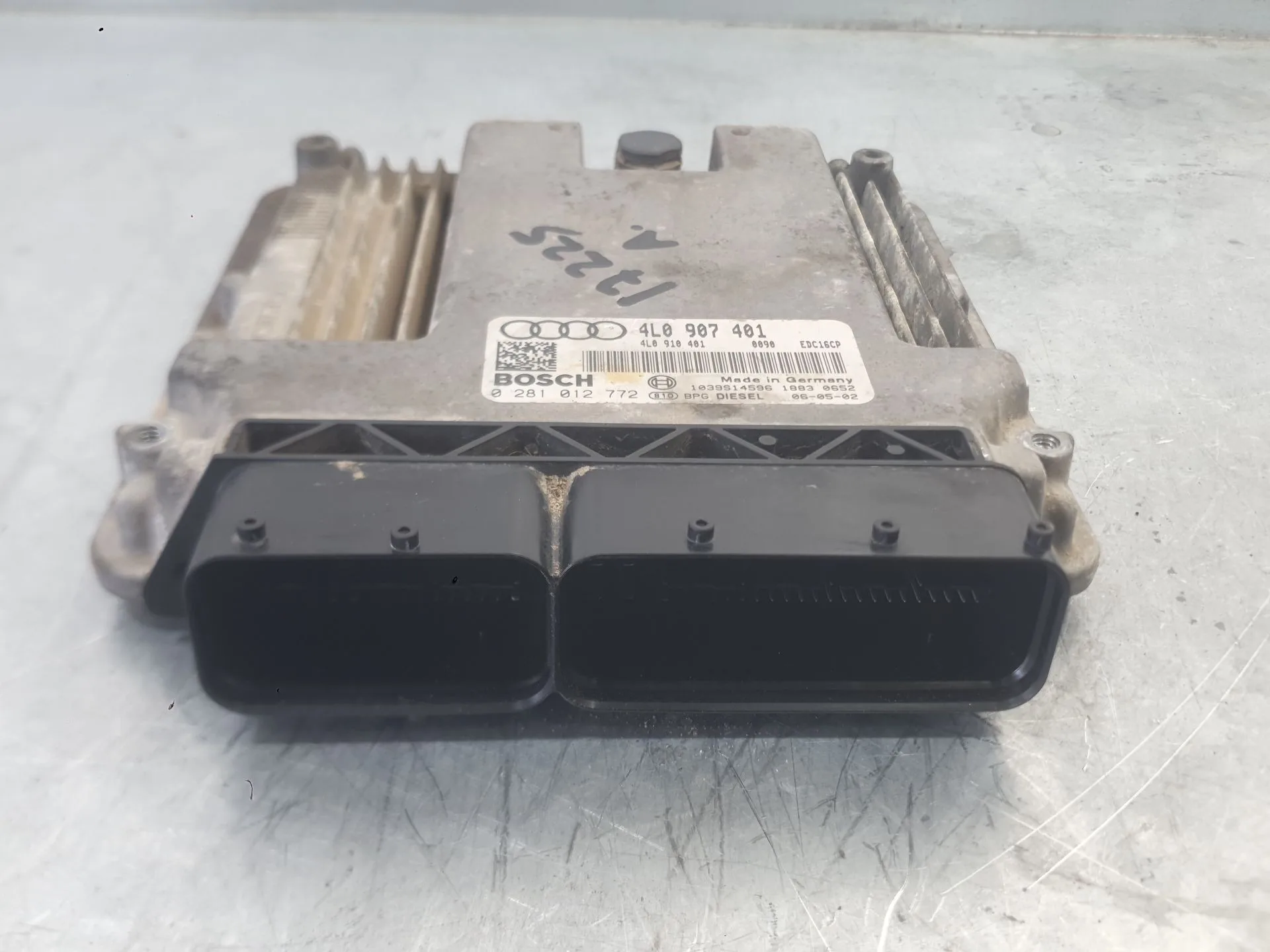 Centralita Motor Uce para Audi Q7 (4Lb)
