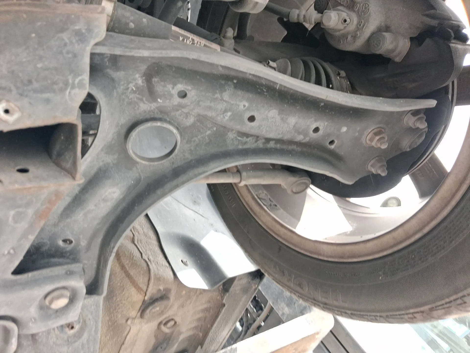 Brazo Suspension Inferior Delantero Izquierdo para Volkswagen Polo V (6R1, 6C1)
