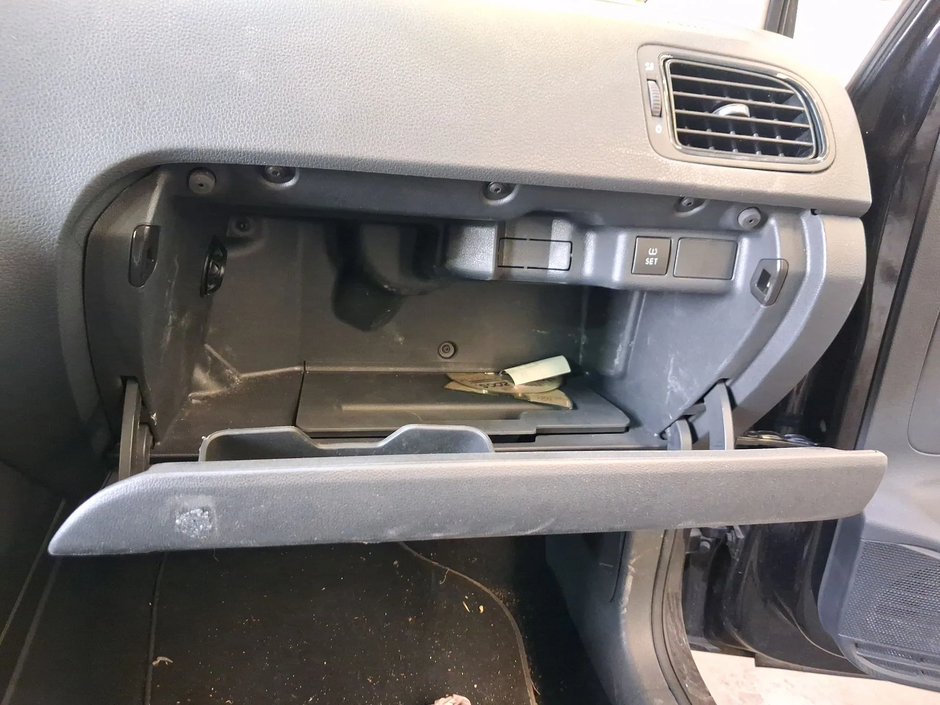 Guantera para Volkswagen Polo V (6R1, 6C1)