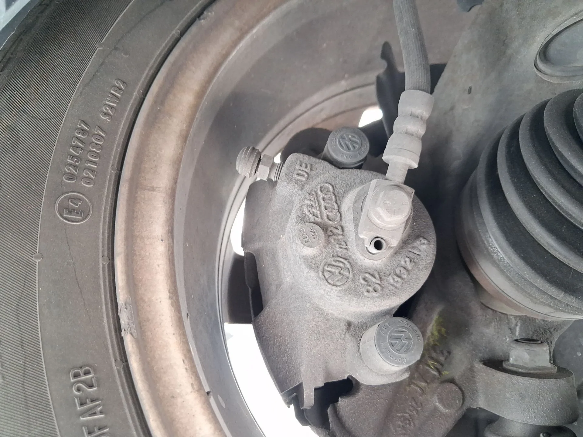 Pinza Freno Delantera Derecha para Volkswagen Polo V (6R1, 6C1)