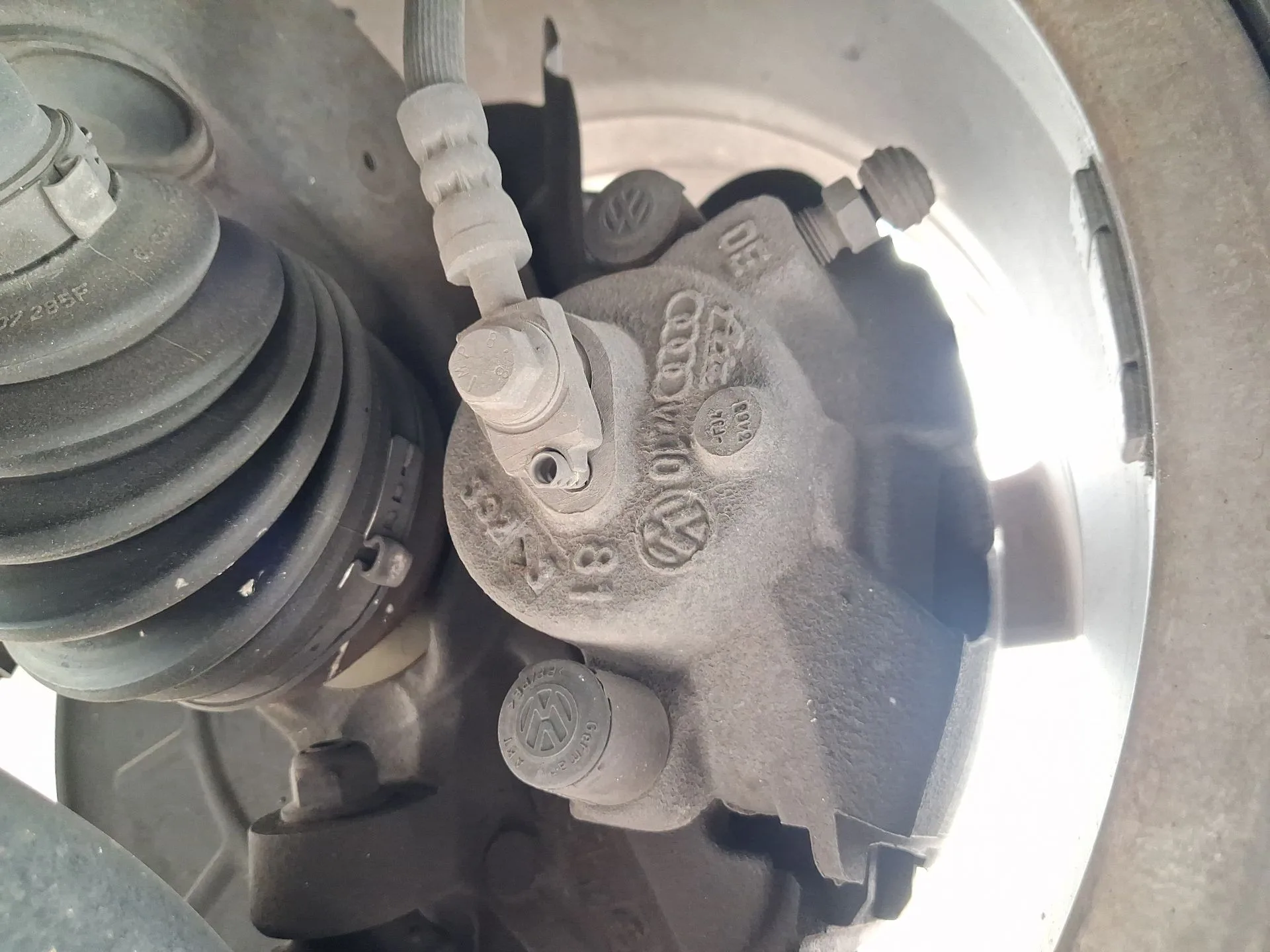 Pinza Freno Delantera Izquierda para Volkswagen Polo V (6R1, 6C1)