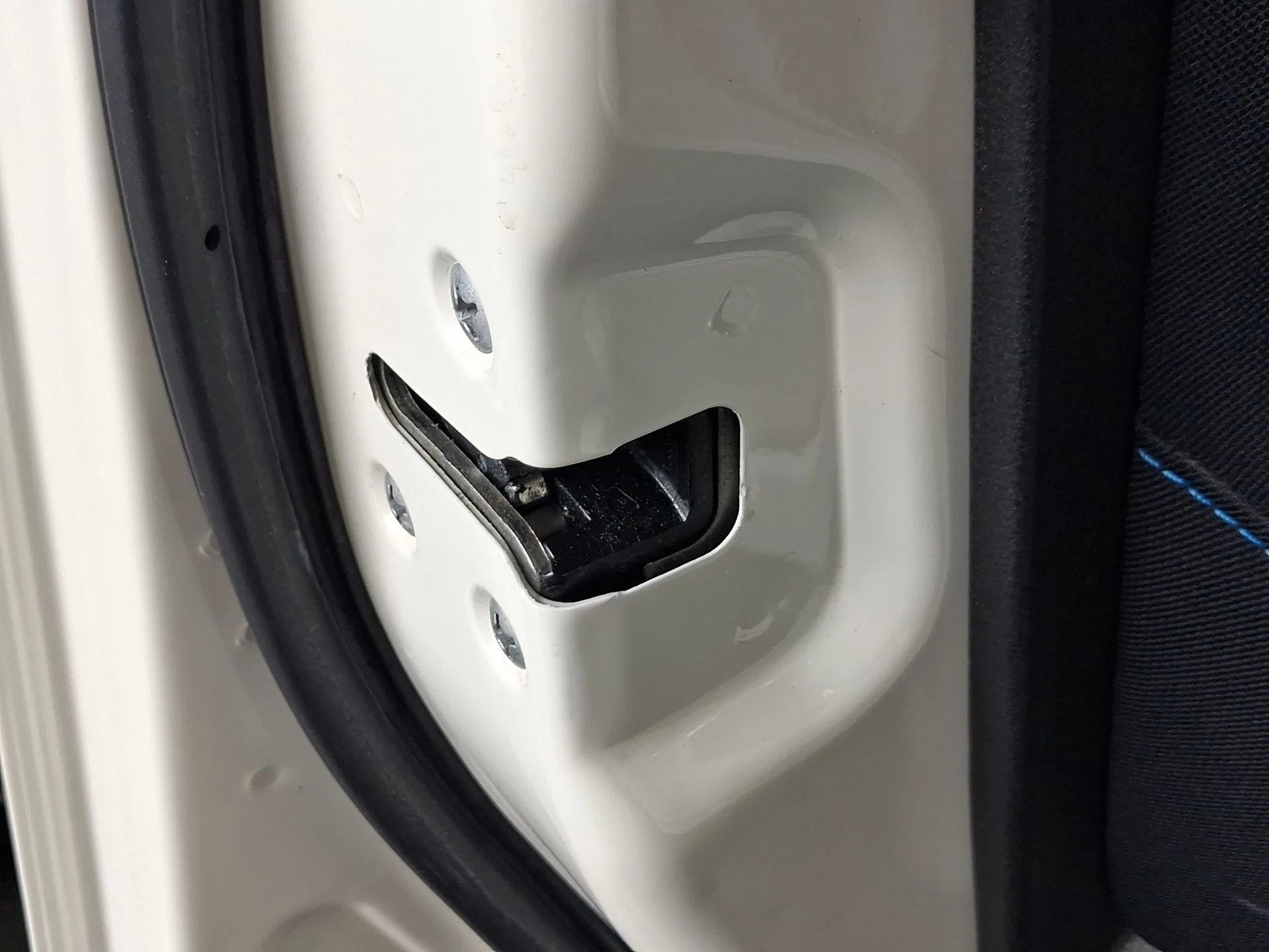 Cerradura Puerta Delantera Izquierda para Nissan Leaf (Ze1)