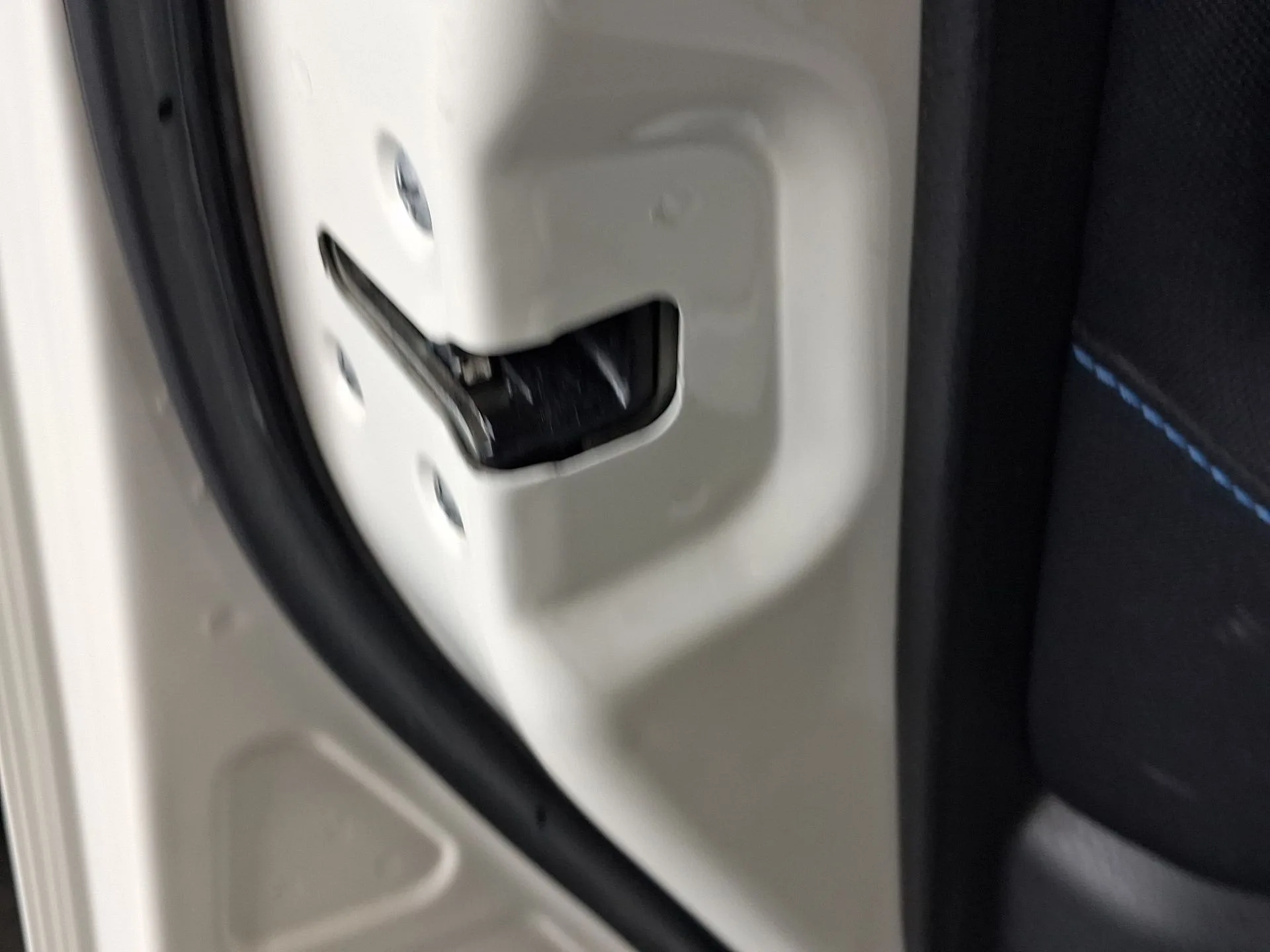 Cerradura Puerta Delantera Izquierda para Nissan Leaf (Ze1)