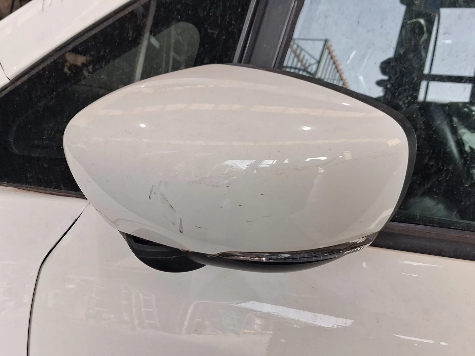 Retrovisor Izquierdo para Nissan Leaf (Ze1)