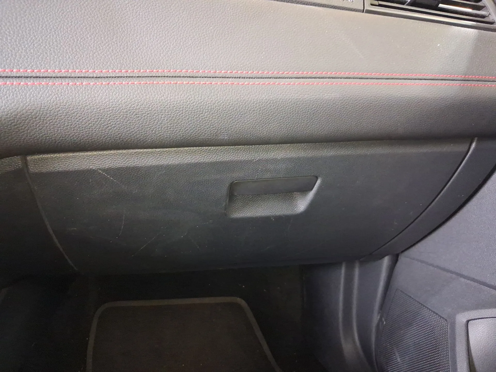 Guantera para Seat Arona (Kj7, Kjp)