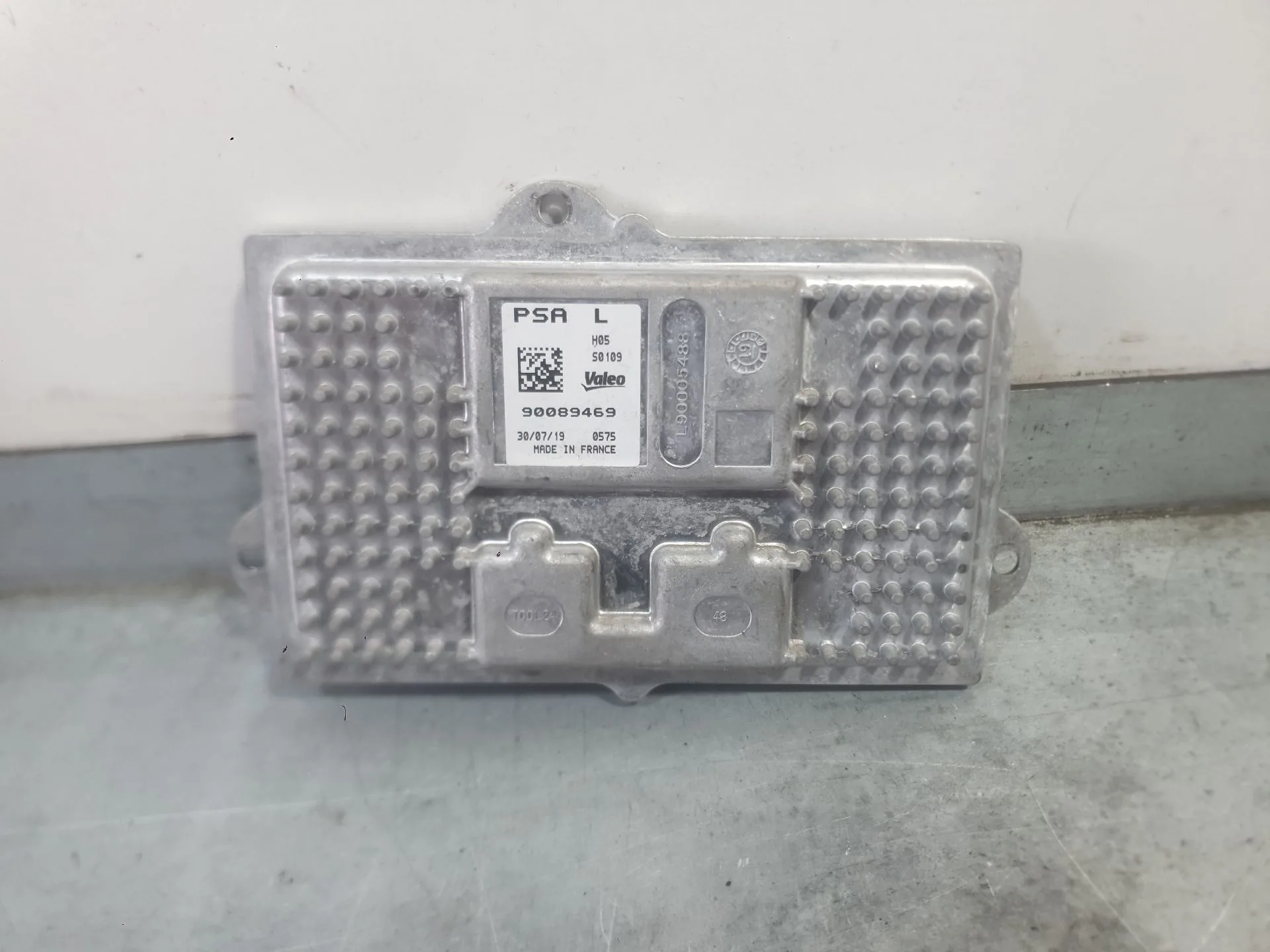 Centralita Faro para Peugeot 3008 Ii Suv (Mc_, Mr_, Mj_, M4_)