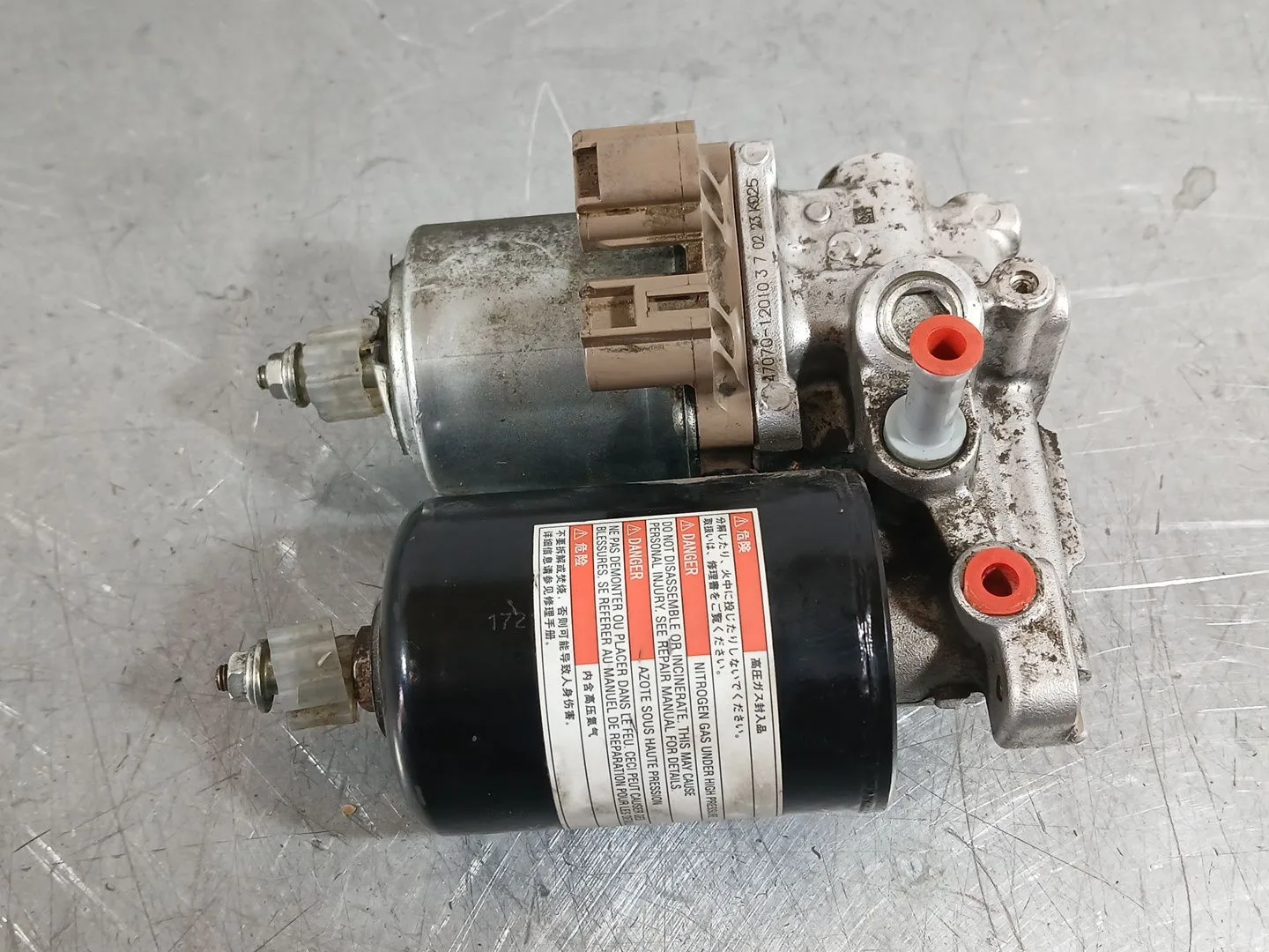 Bomba Abs para Toyota Auris (-E18) 1.8 Hybrid (Zwee186)