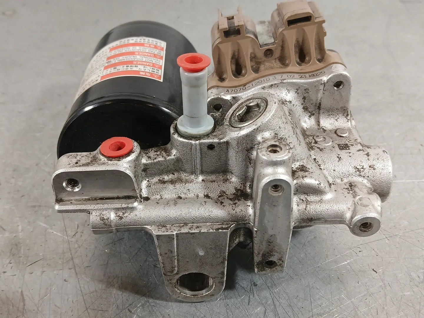 Bomba Abs para Toyota Auris (-E18) 1.8 Hybrid (Zwee186)