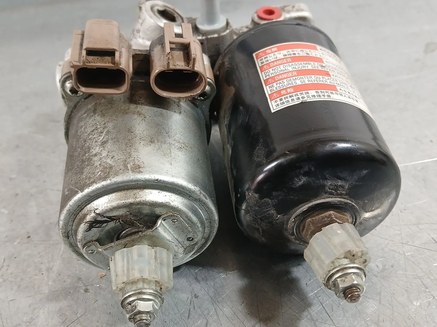 Bomba Abs para Toyota Auris (-E18) 1.8 Hybrid (Zwee186)