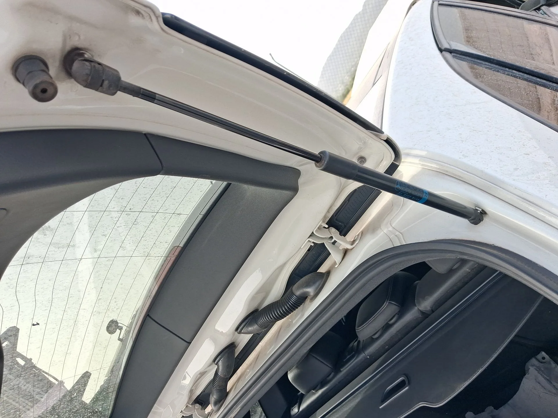 Amortiguadores Maletero / Porton para Mercedes-Benz Clase B Sports Tourer (W246, W242)
