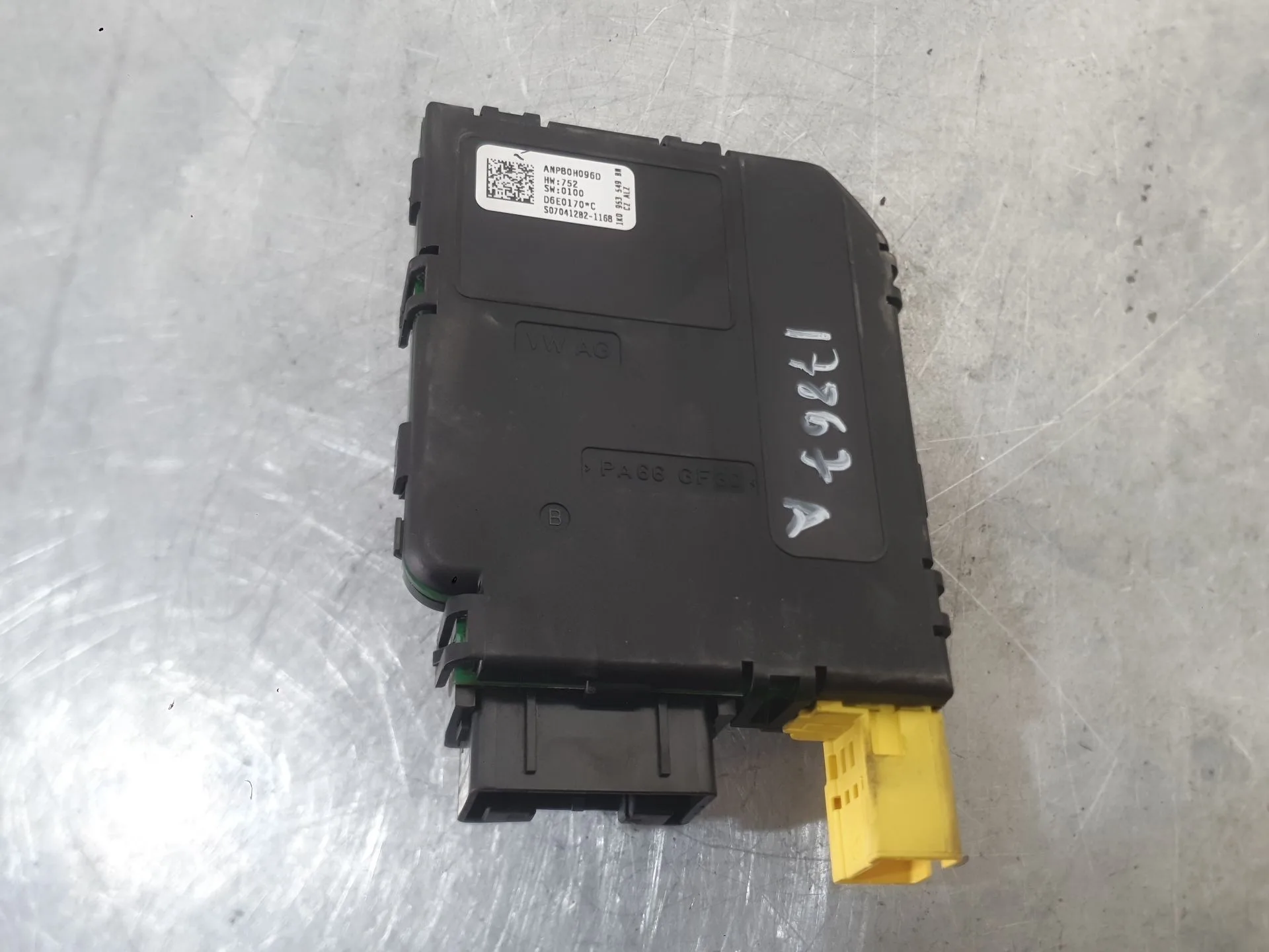 Modulo Electronico para Volkswagen Golf V (1K1)