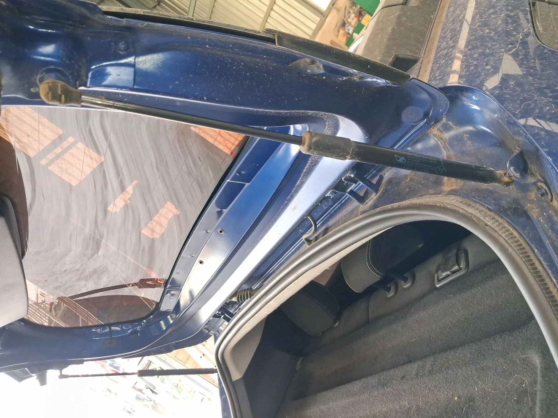 Amortiguadores Maletero / Porton para Dacia Sandero Iii