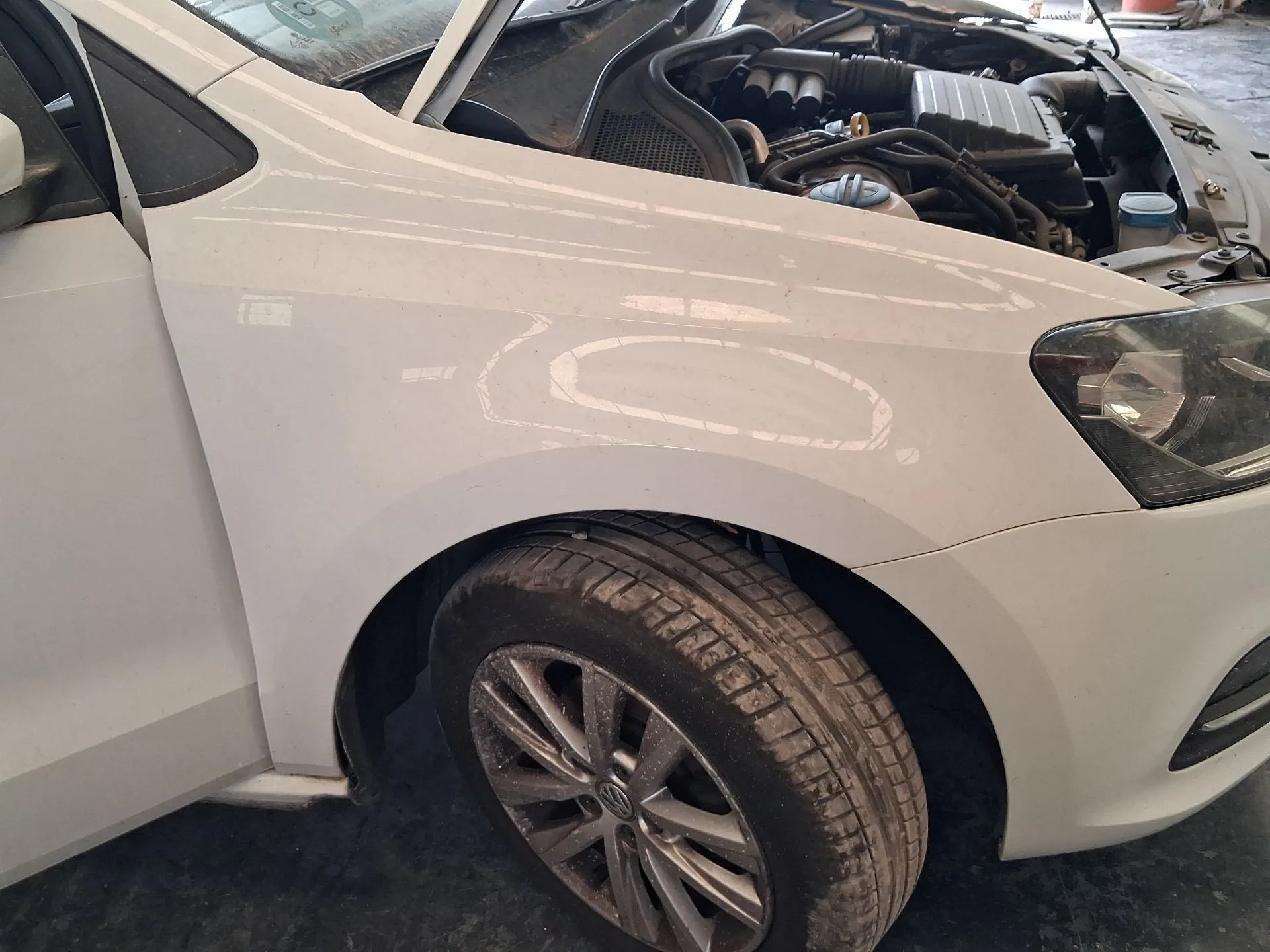 Aleta Delantera Derecha para Volkswagen Polo V (6R1, 6C1)