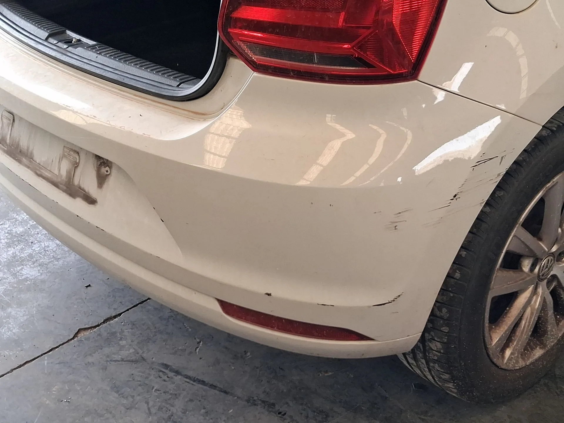 Paragolpes Trasero para Volkswagen Polo V (6R1, 6C1)