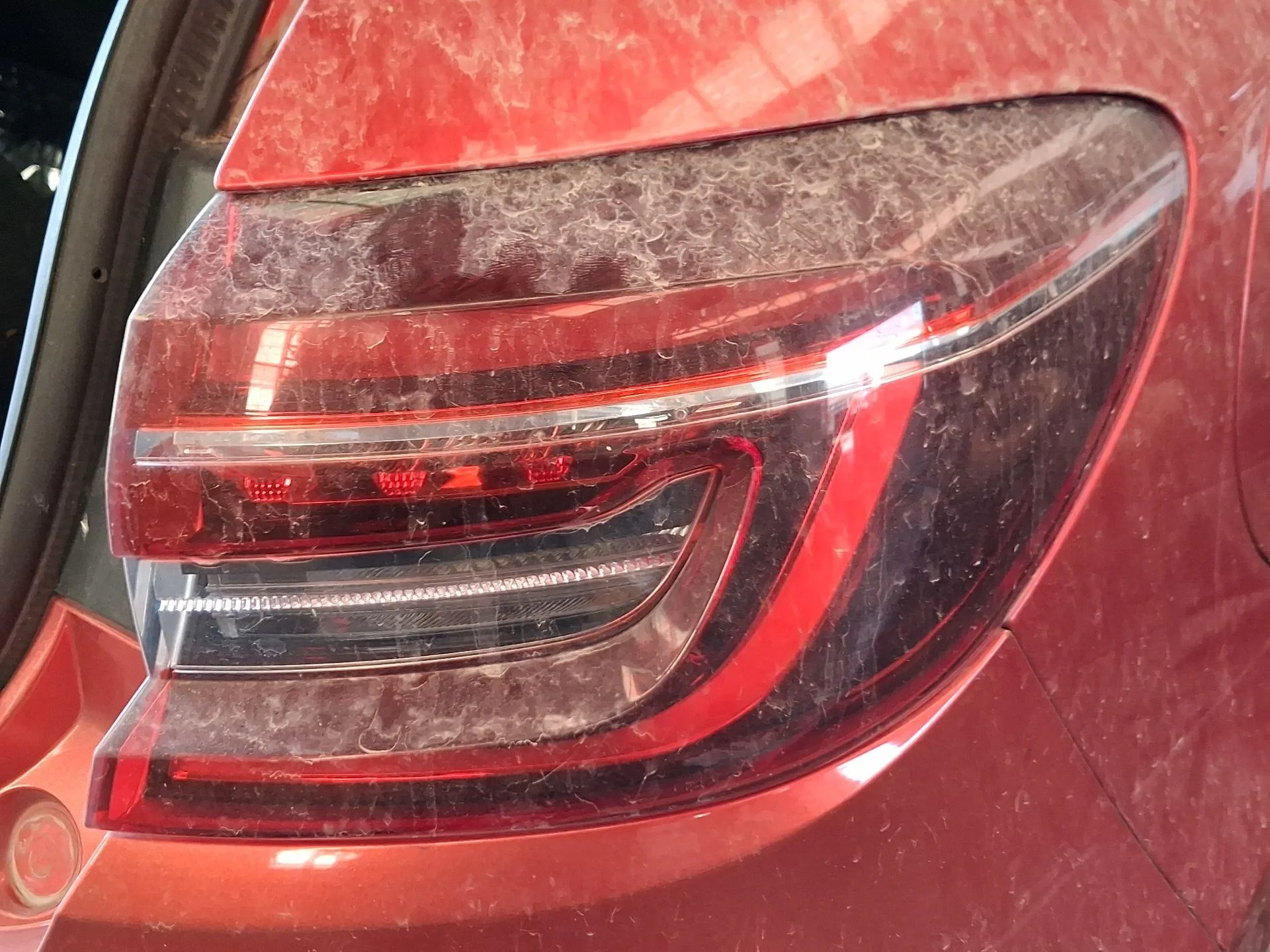 Piloto Trasero Derecho Exterior para Renault Clio V (B7_)