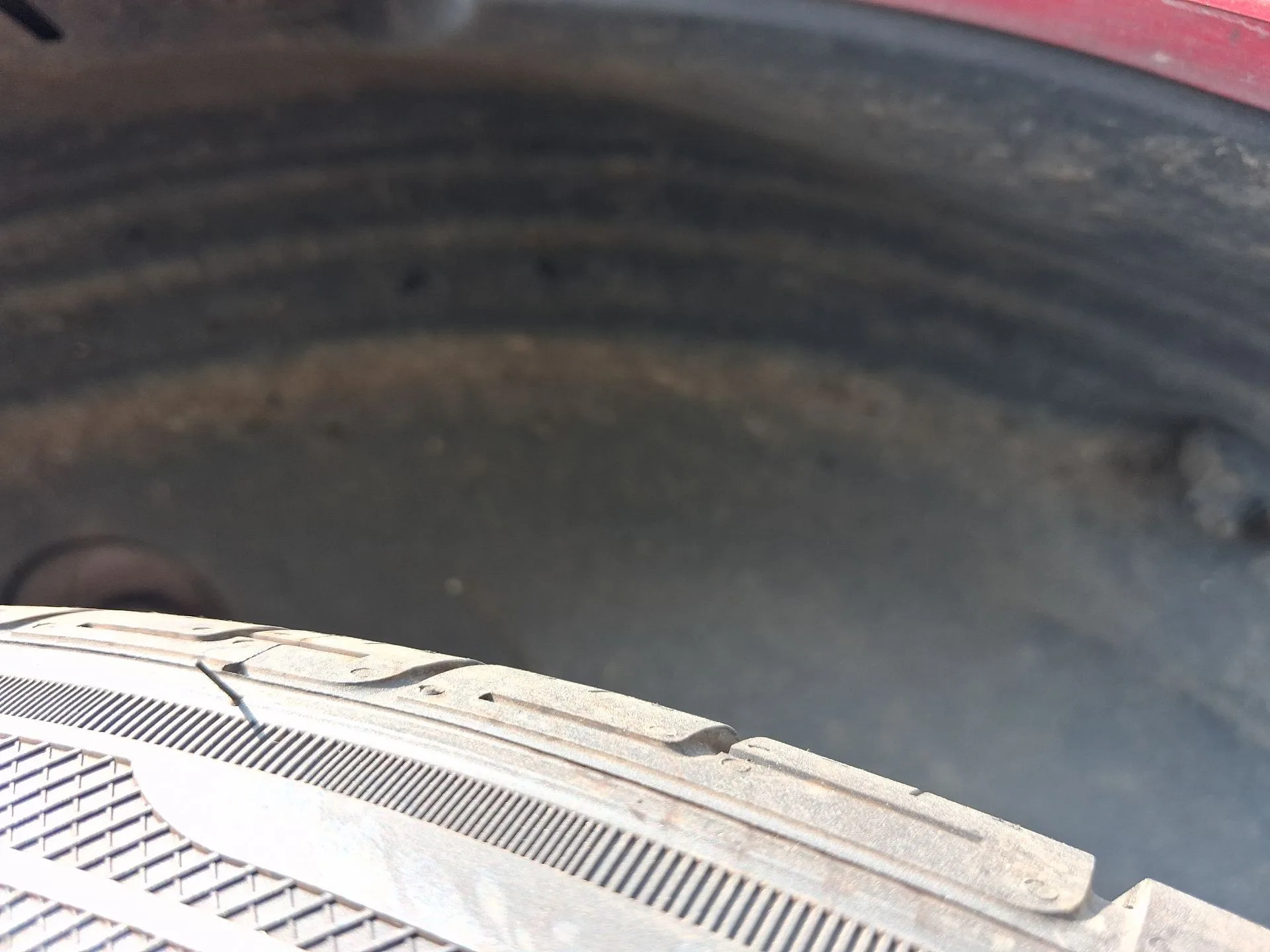 Plastico Pase Rueda Tras. Izq. para Renault Clio V (B7_)